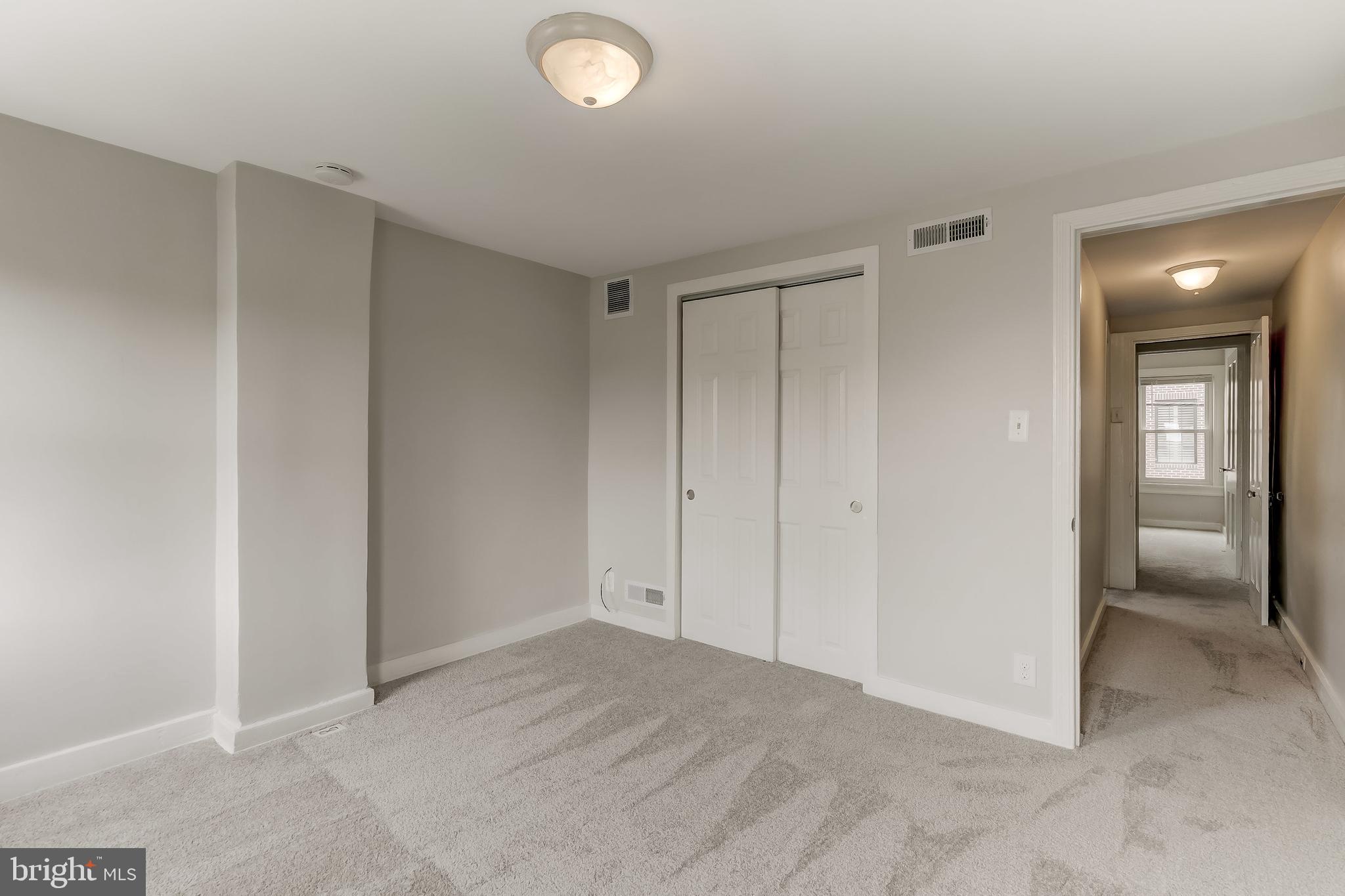 LOCUST POINT - Residential