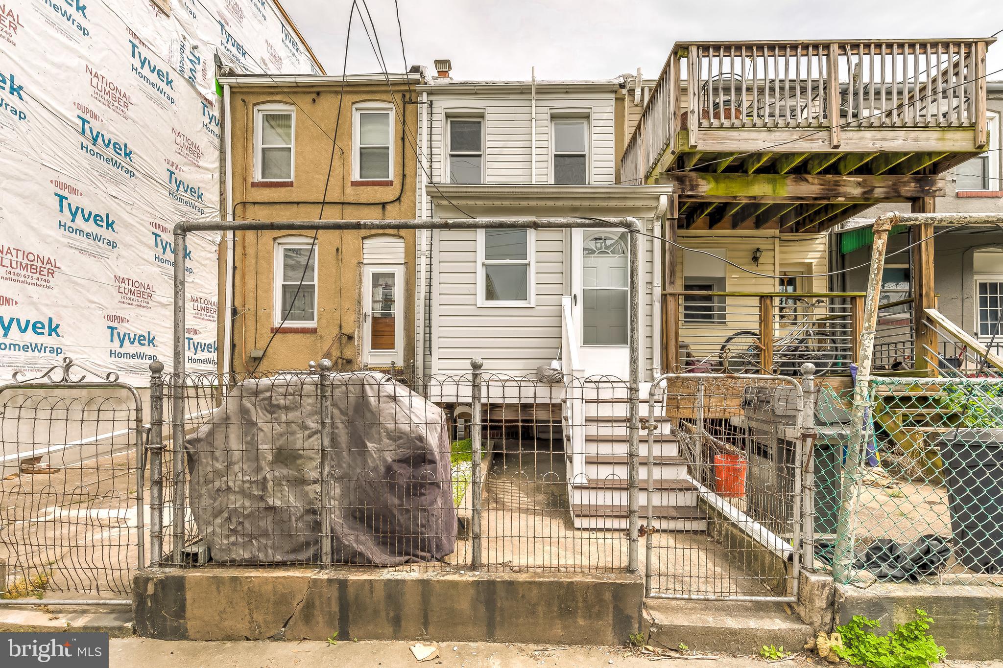 LOCUST POINT - Residential