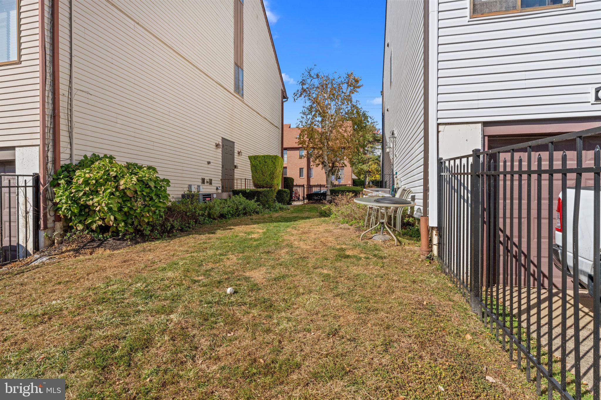 RIVERS BEND III - Residential