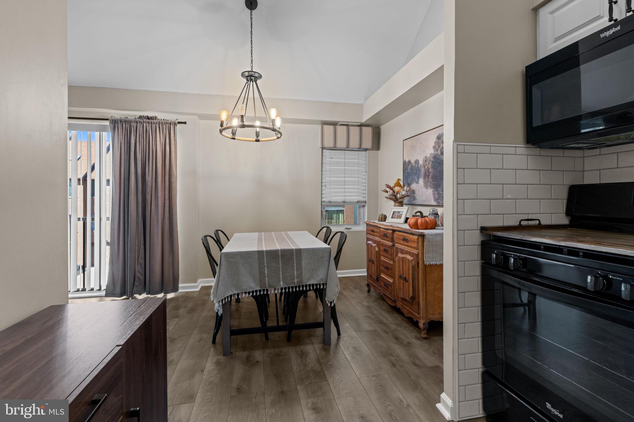 RIVERS BEND III - Residential