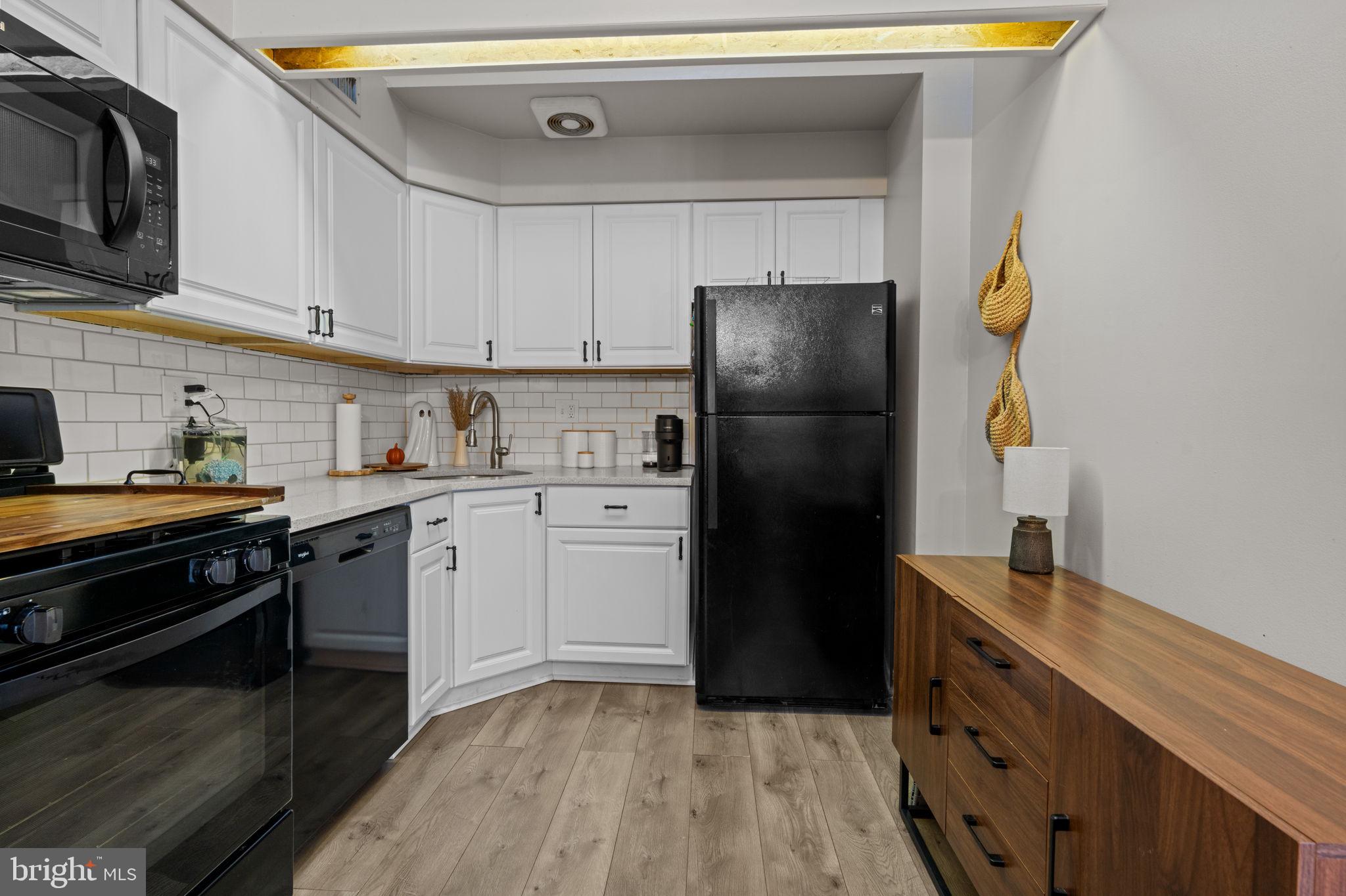 RIVERS BEND III - Residential