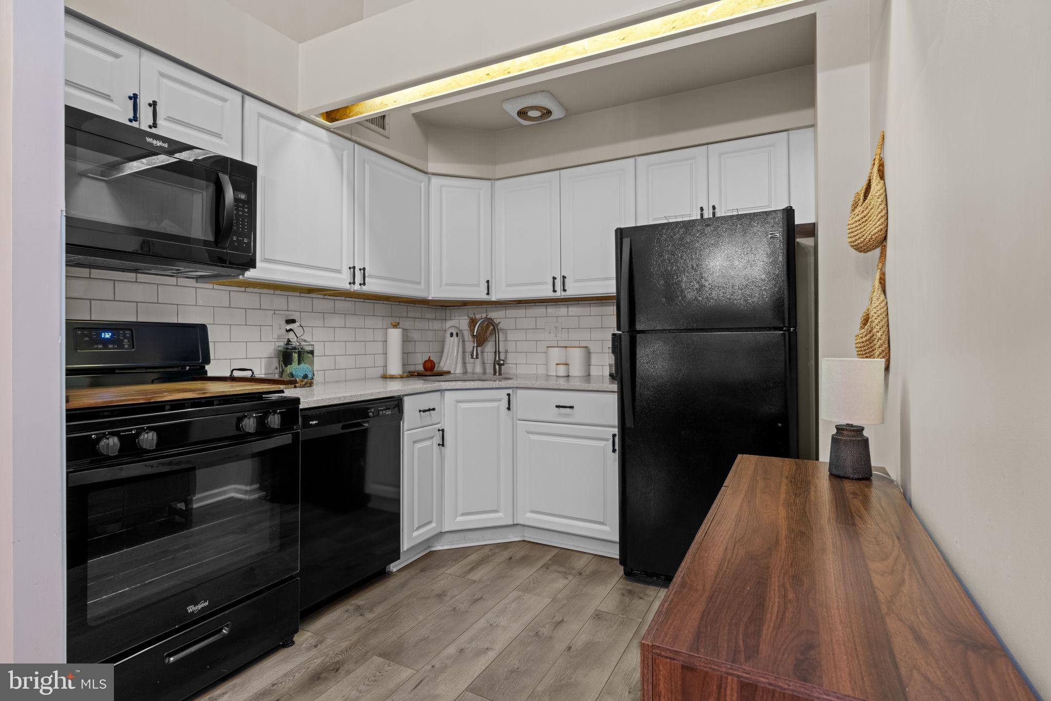 RIVERS BEND III - Residential