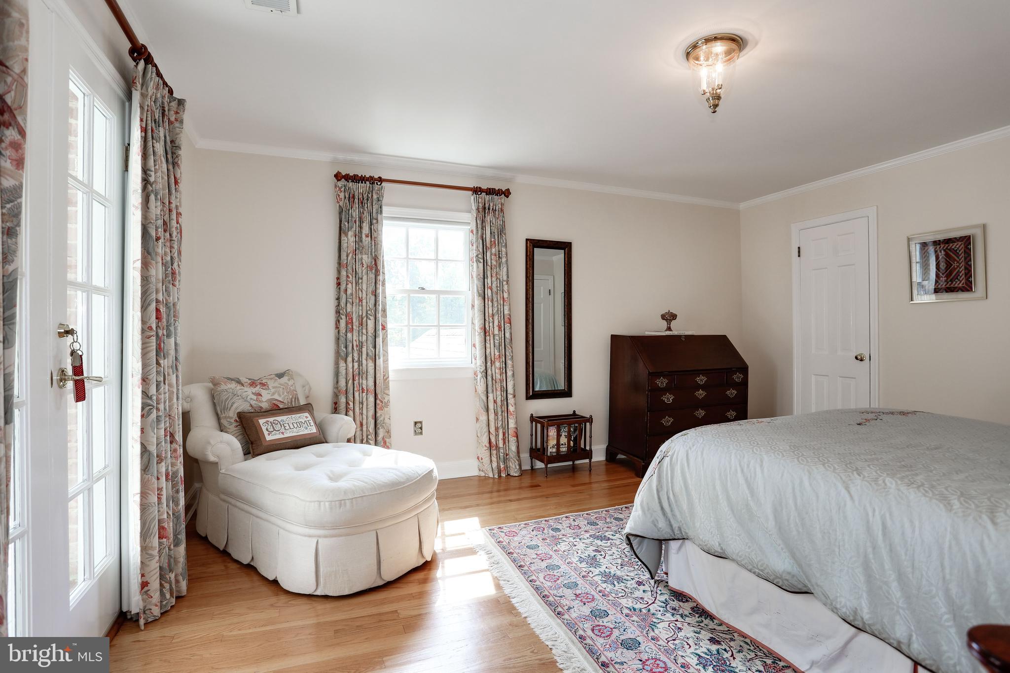 COUNTRY CLUB HILLS - Residential