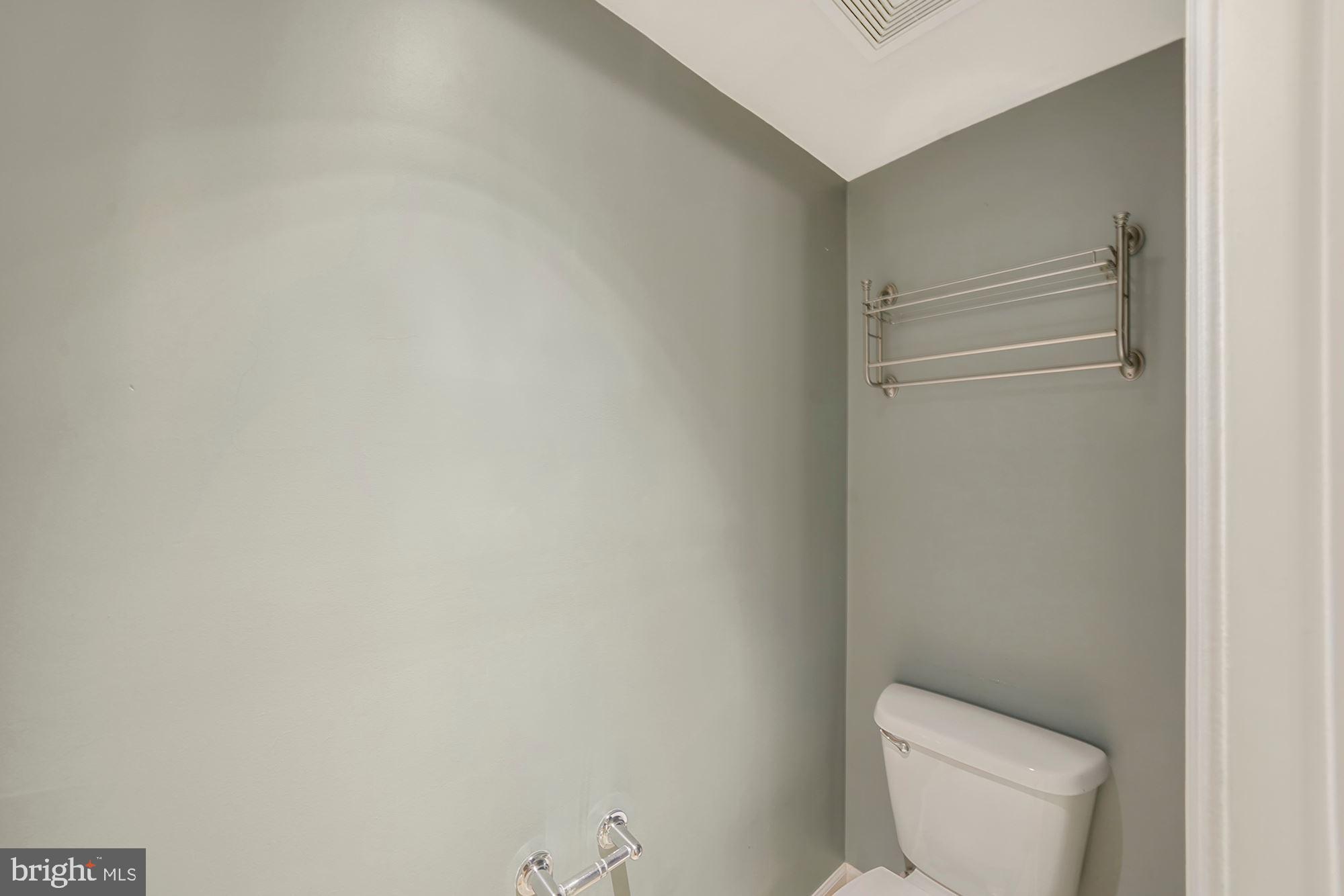 WEST VILLAGE OF SHIRLINGTON - Residential