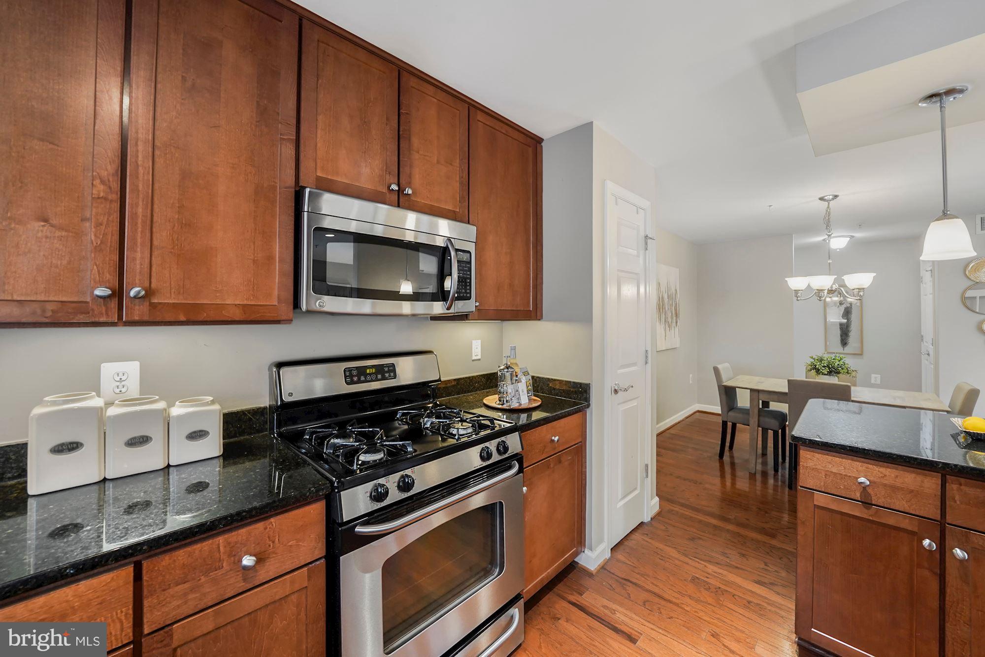 WEST VILLAGE OF SHIRLINGTON - Residential