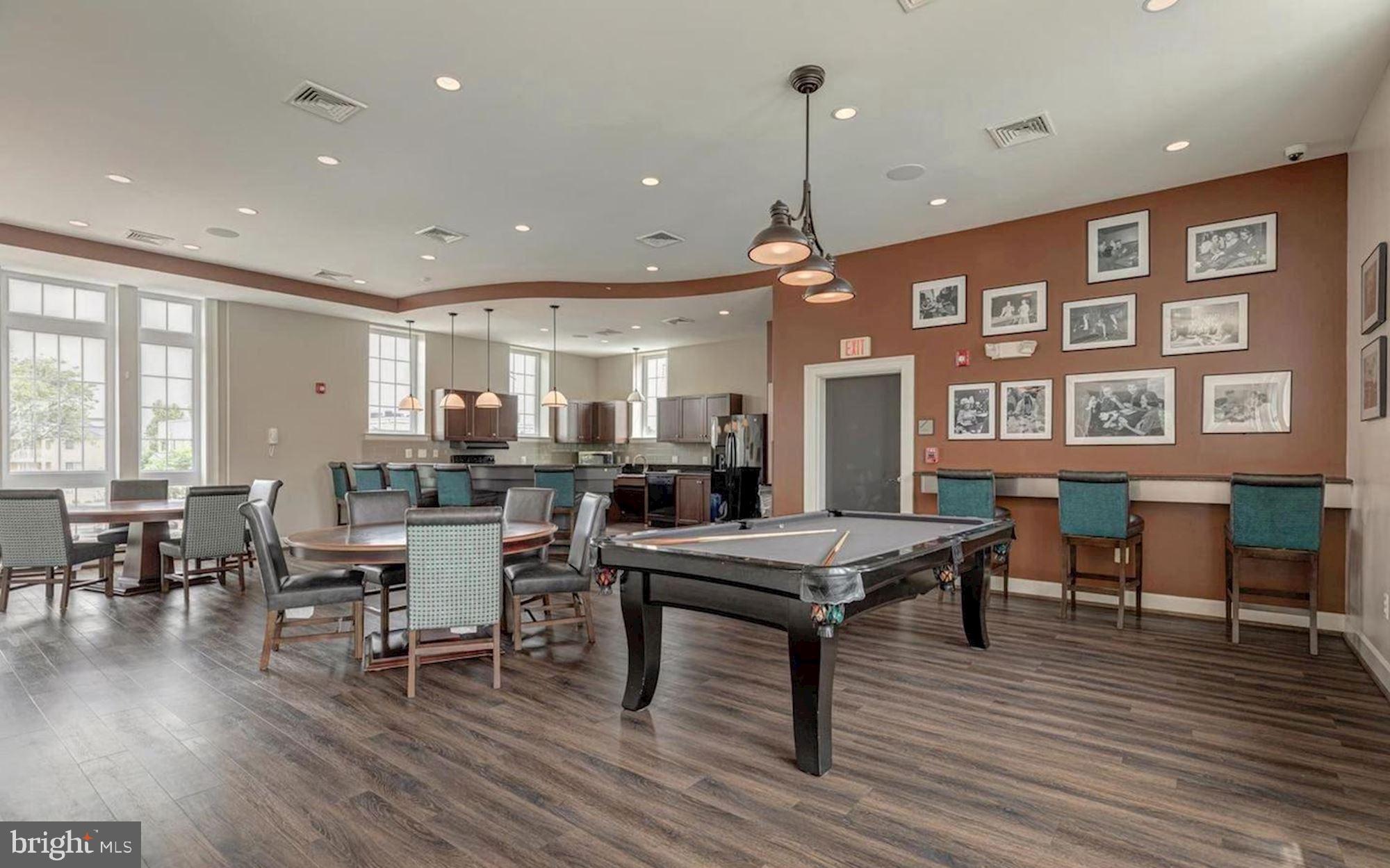 WEST VILLAGE OF SHIRLINGTON - Residential