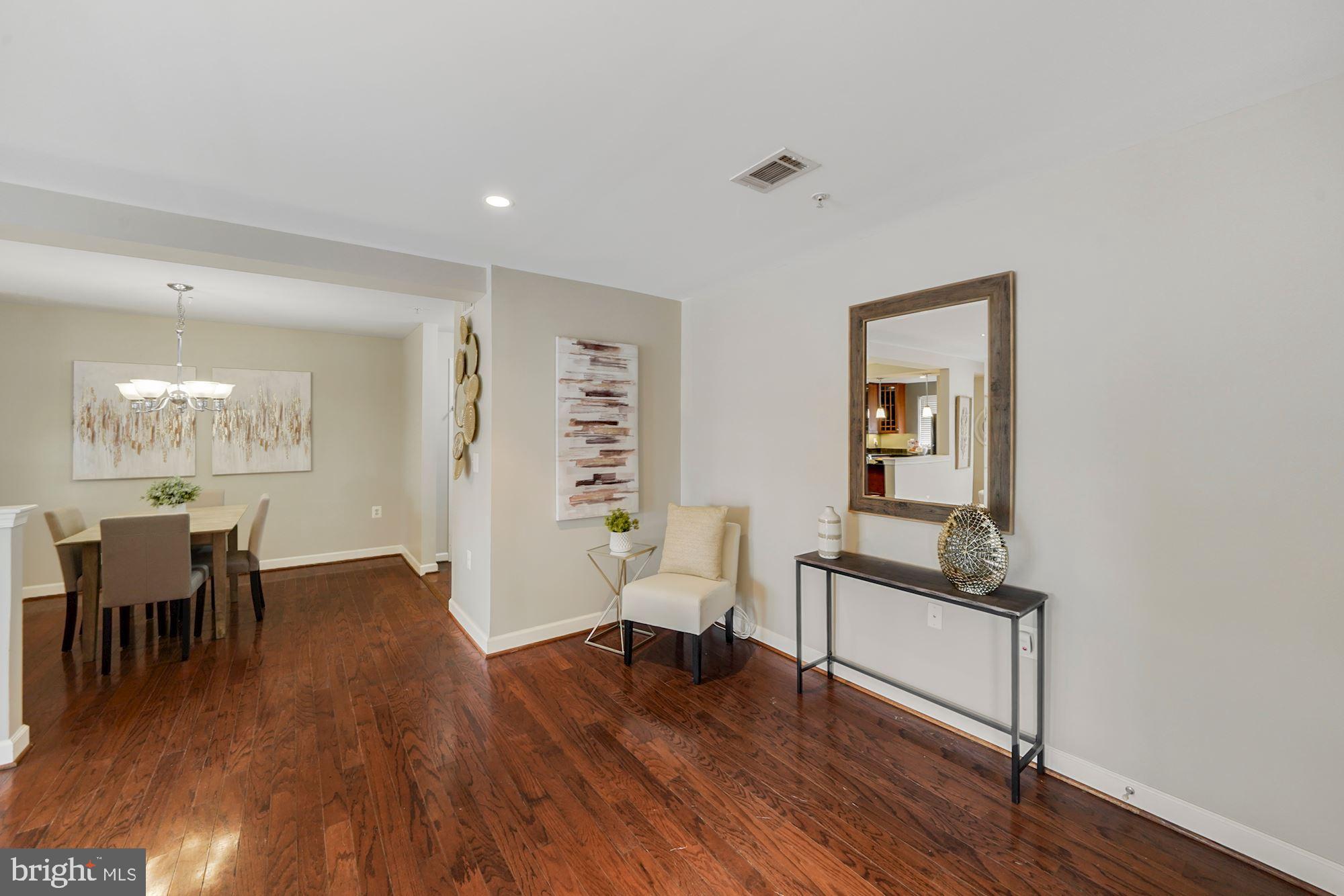 WEST VILLAGE OF SHIRLINGTON - Residential