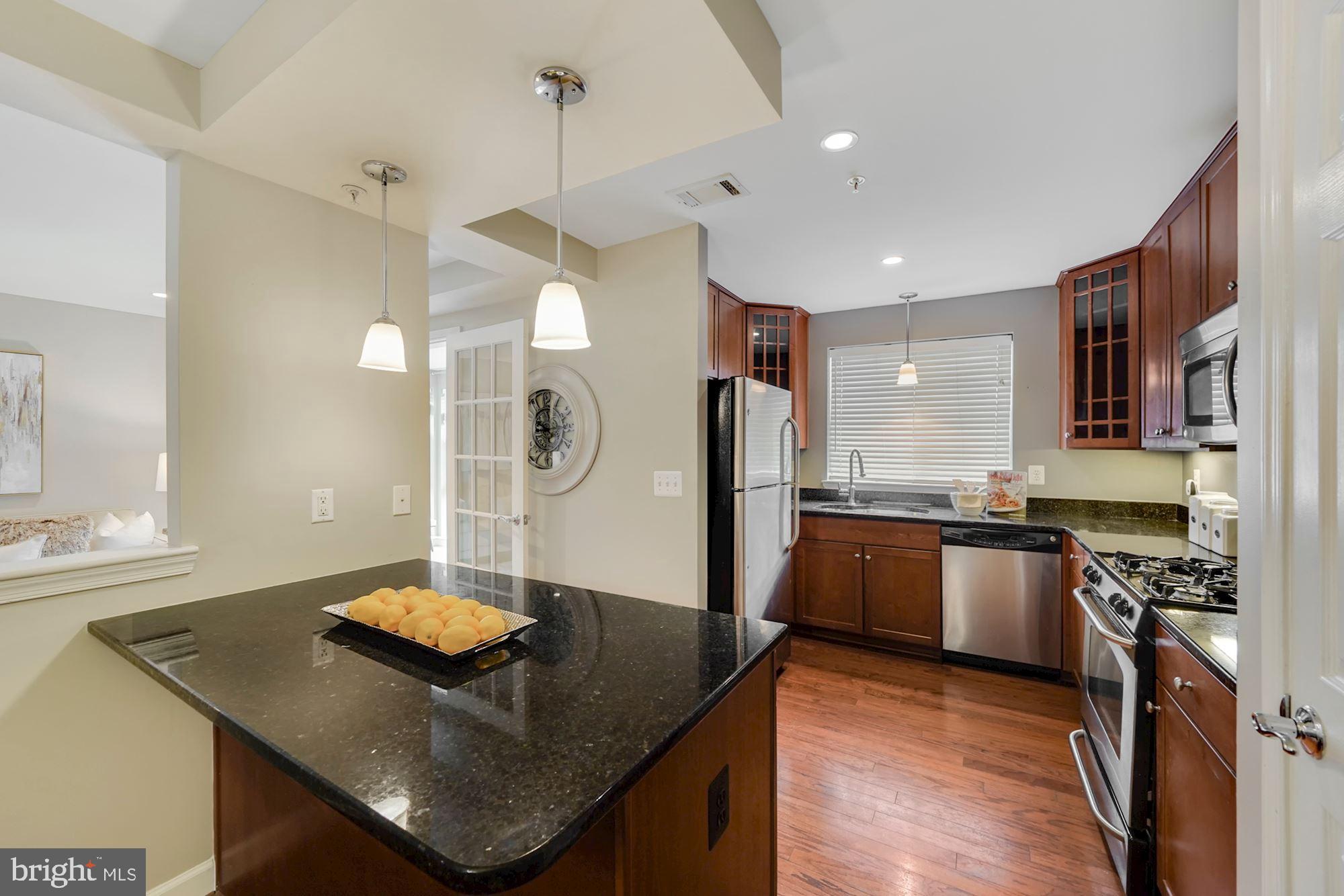 WEST VILLAGE OF SHIRLINGTON - Residential