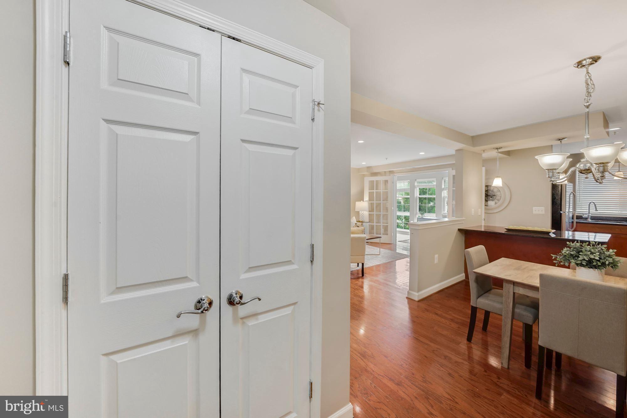 WEST VILLAGE OF SHIRLINGTON - Residential