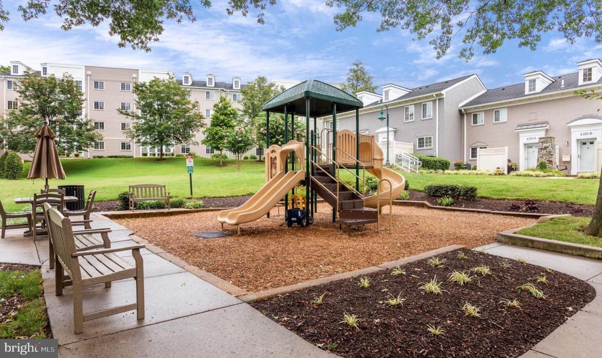 WEST VILLAGE OF SHIRLINGTON - Residential