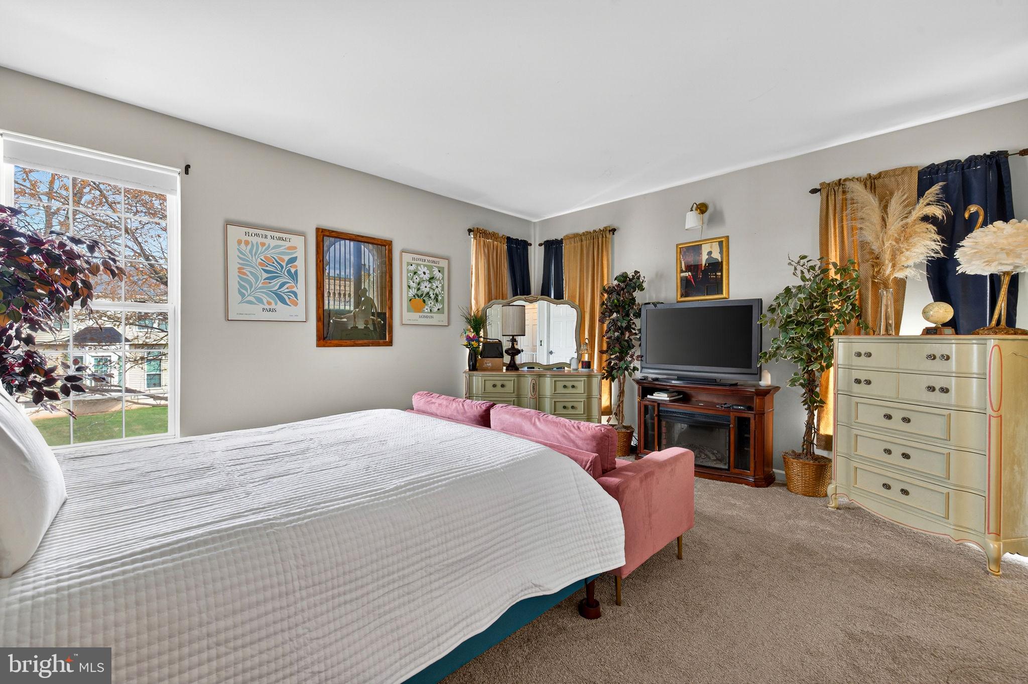 POTOMAC STATION - Residential