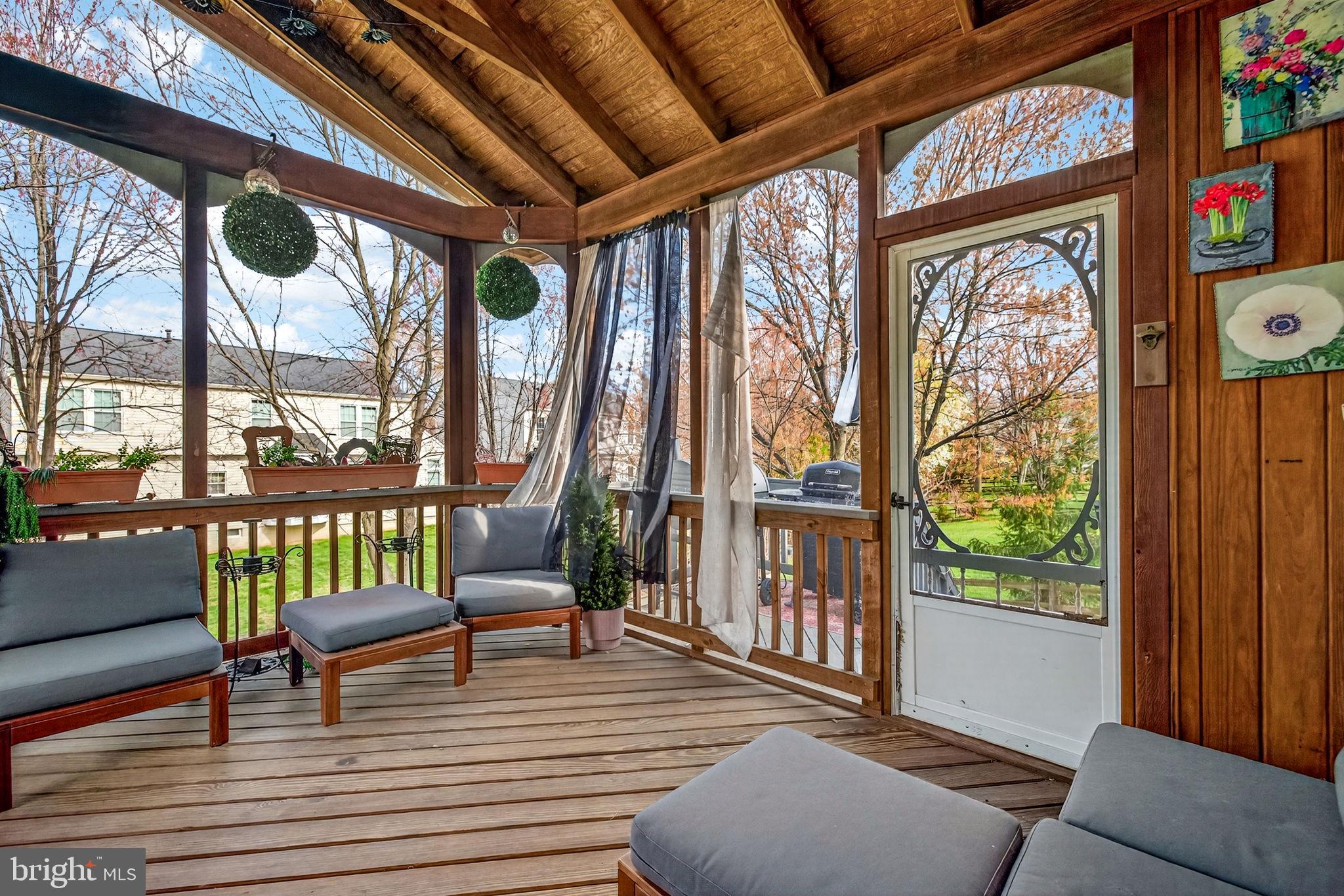 POTOMAC STATION - Residential