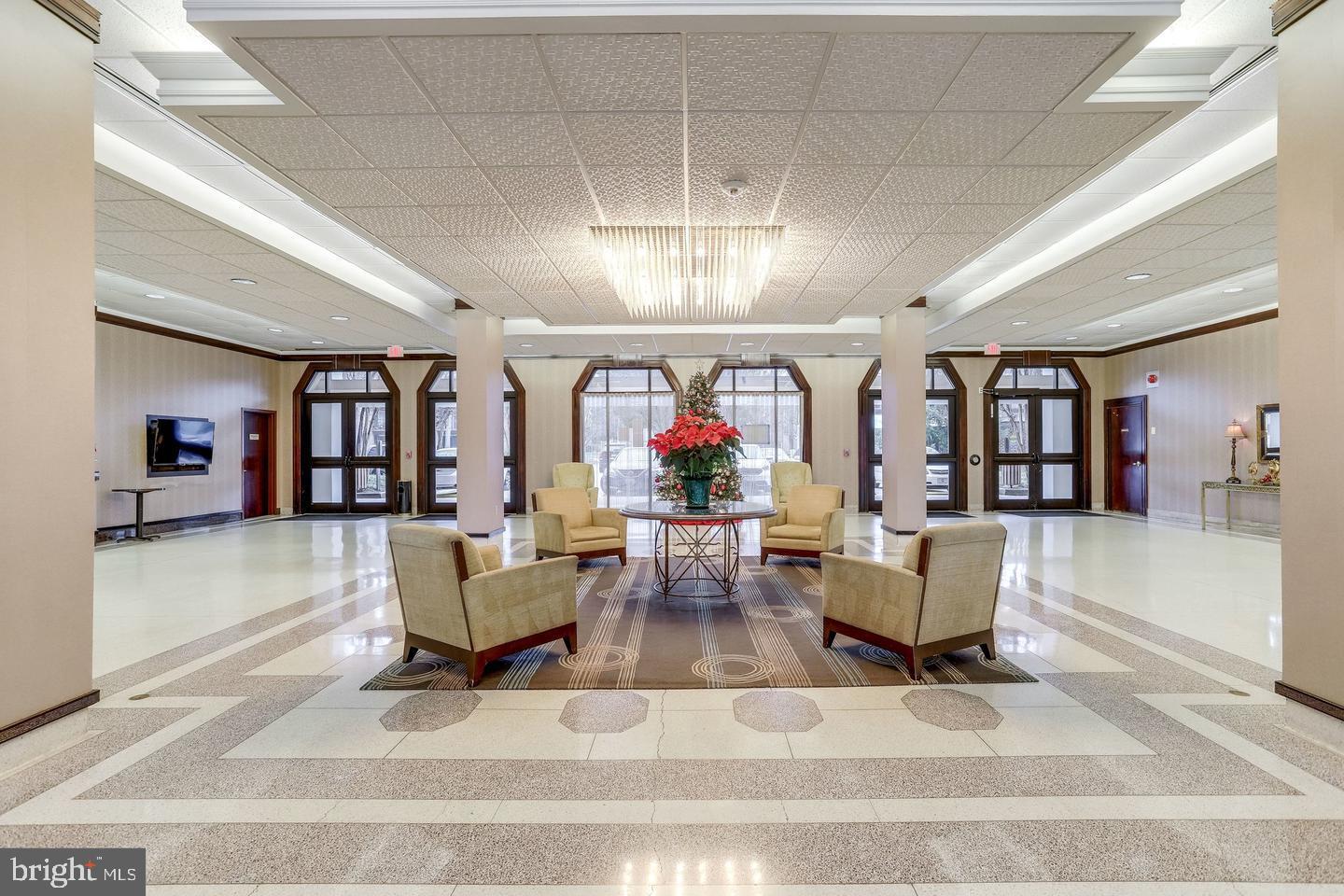 700 7TH STREET SW 526