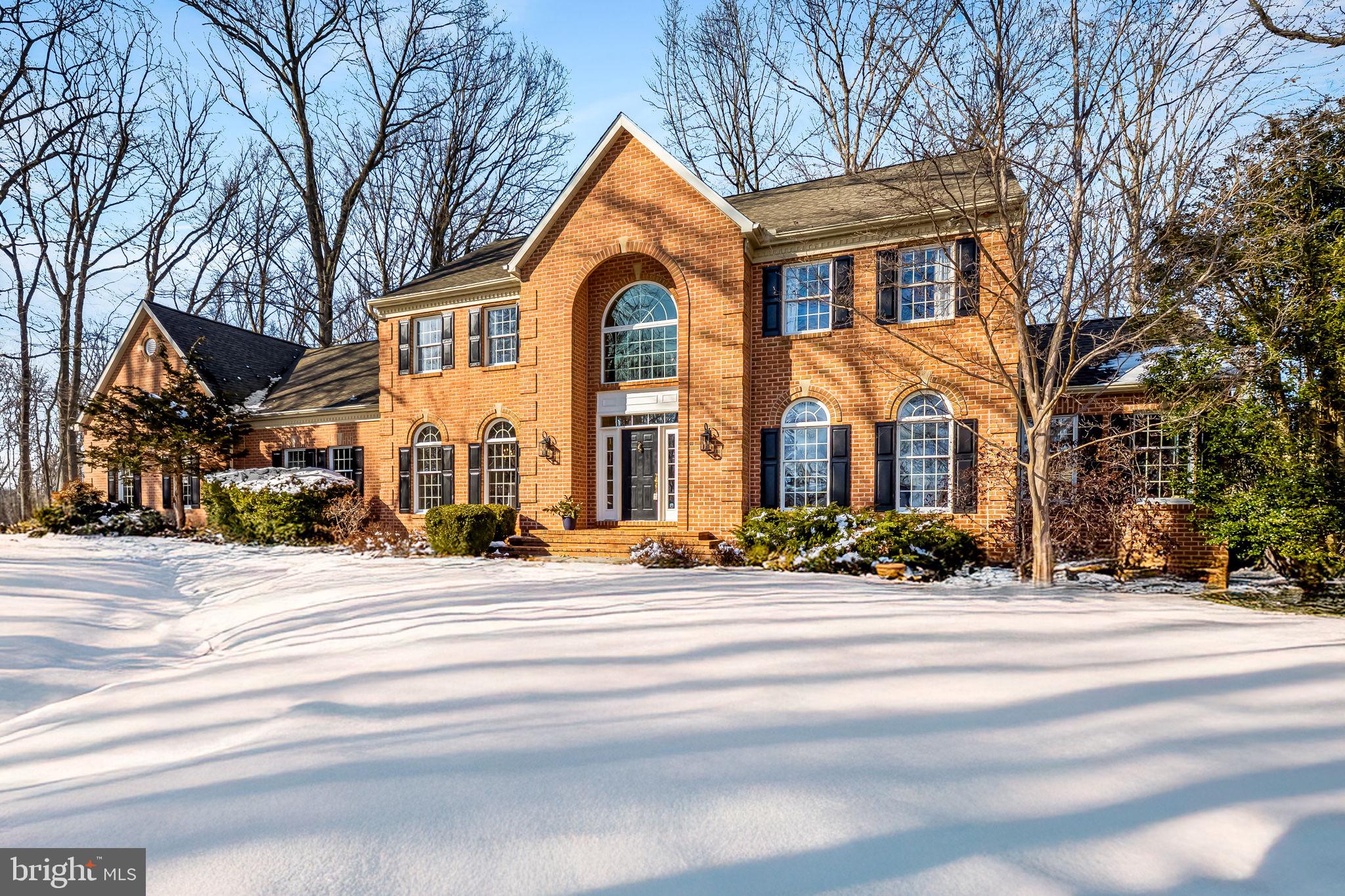 HENDERSON HILL - Residential