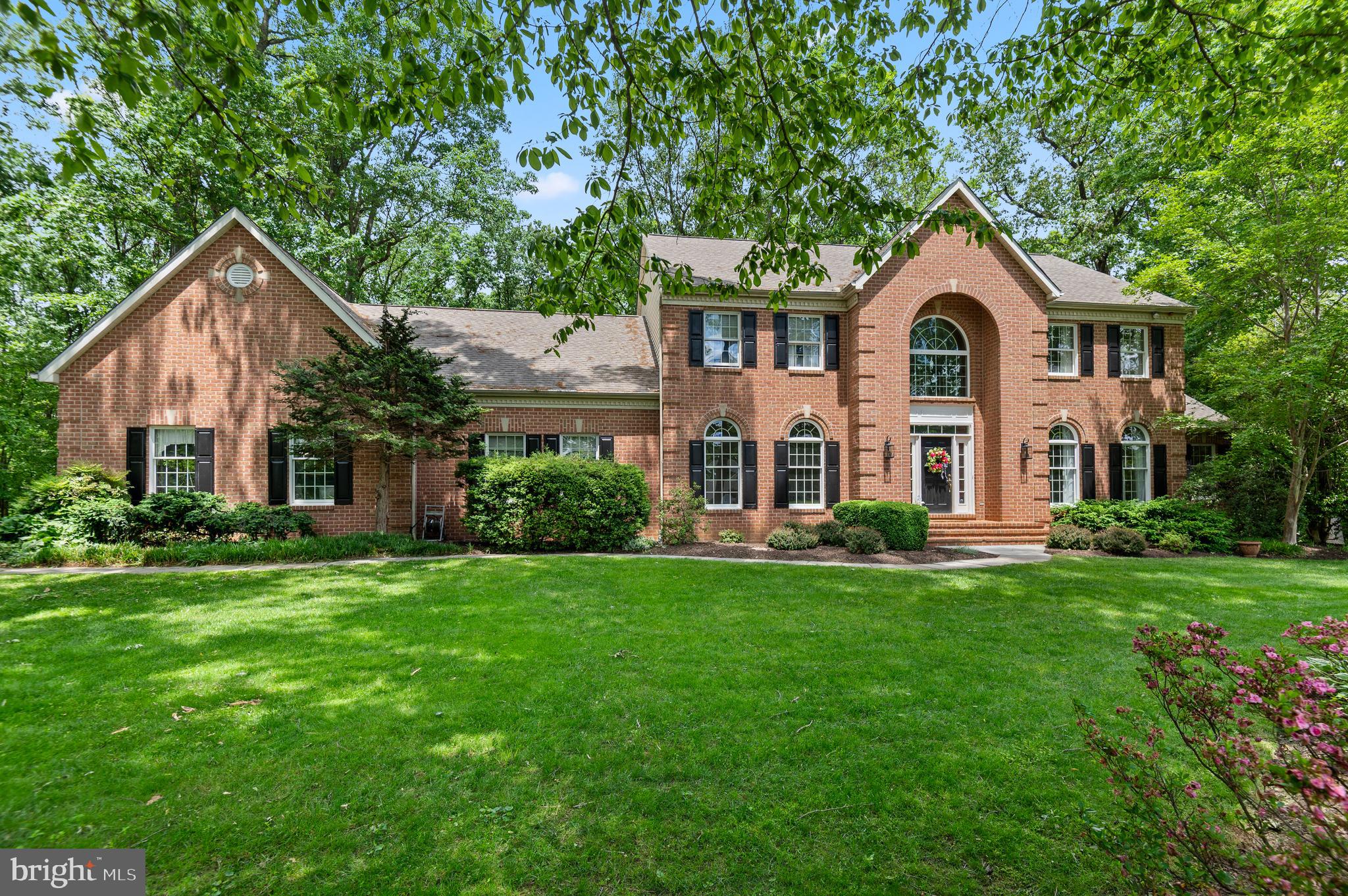 HENDERSON HILL - Residential