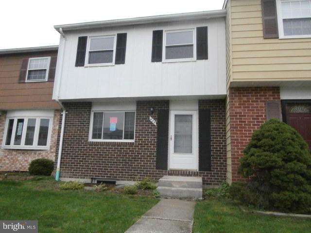 Three levels of living space in this 3 bedroom , 1.1 bath town home. Condo fee includes outdoor Pool, water, basketball courts and more !! Upgrades in the past to include baths, kitchen and basement . Hardwood floors in L.R. ,D.R. and upper hallway. Agents this is a HUD home for sale. Please view documents uploaded on MLS for important contract details. Very easy process..