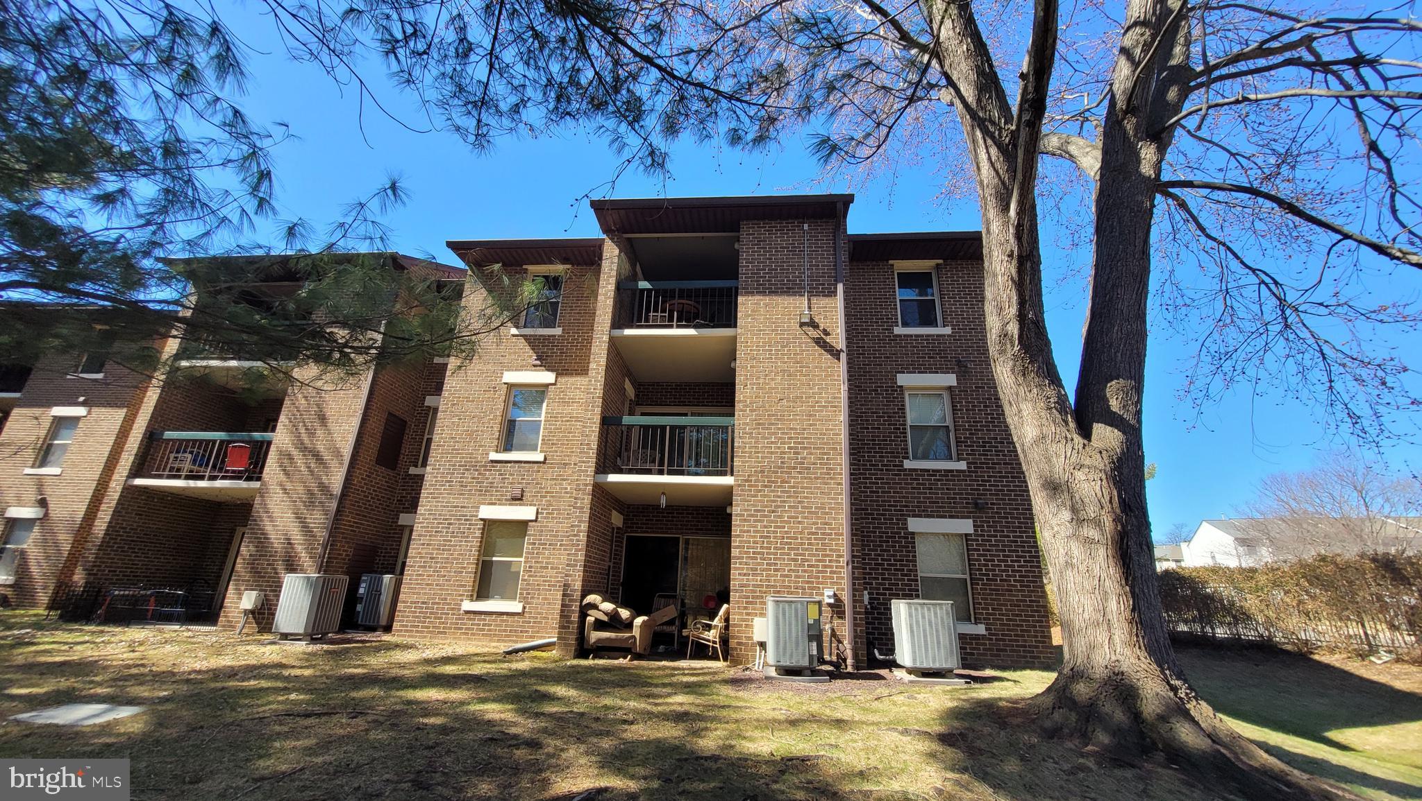 WILLOW WOOD - Residential