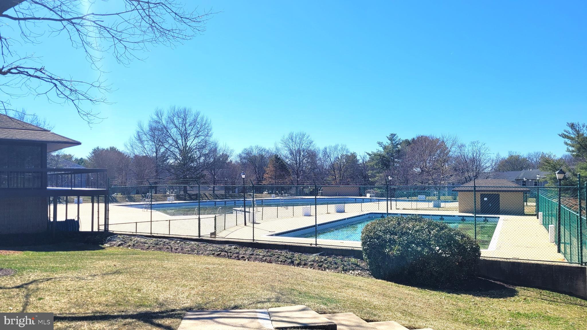 WILLOW WOOD - Residential