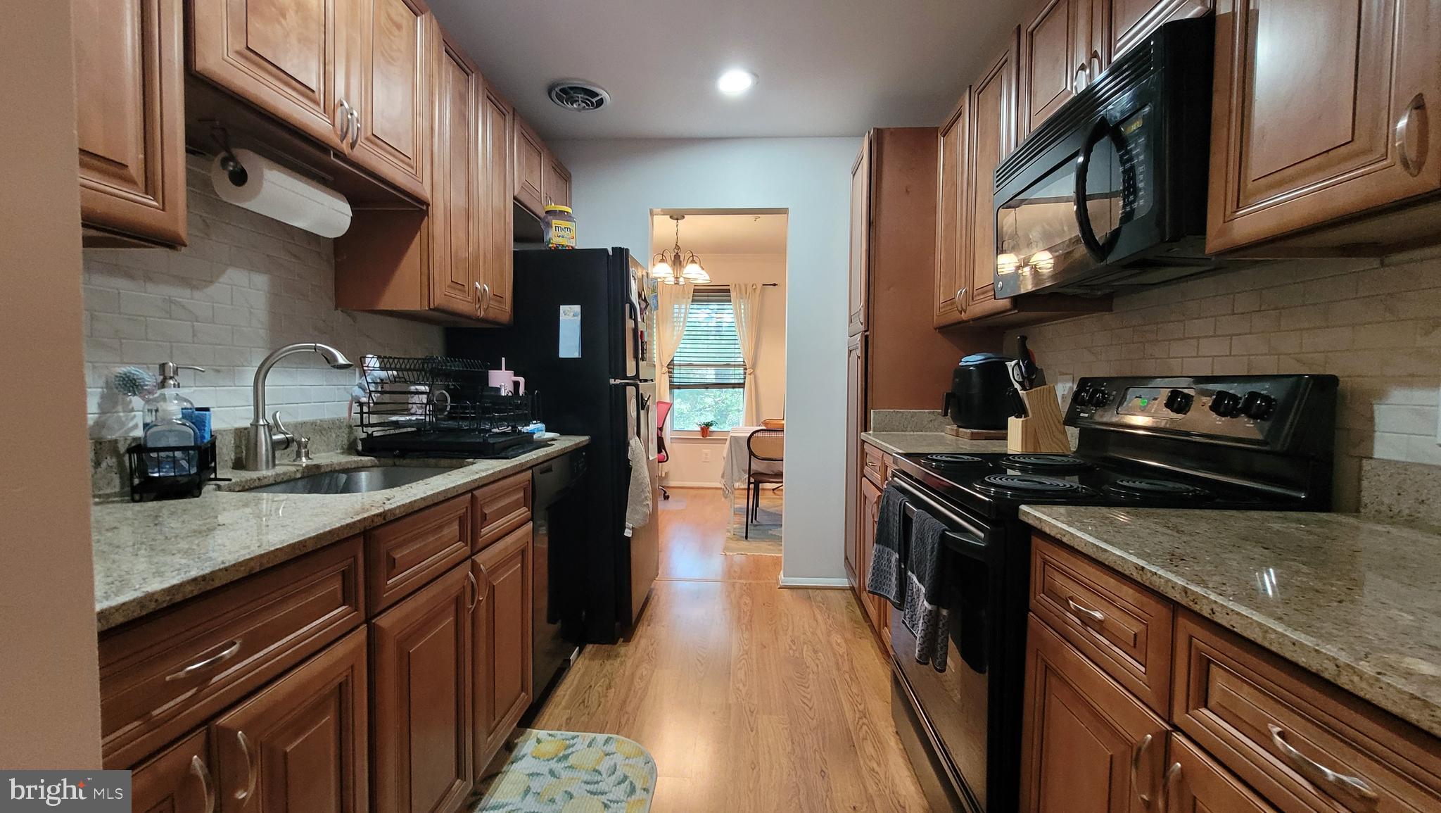 WILLOW WOOD - Residential