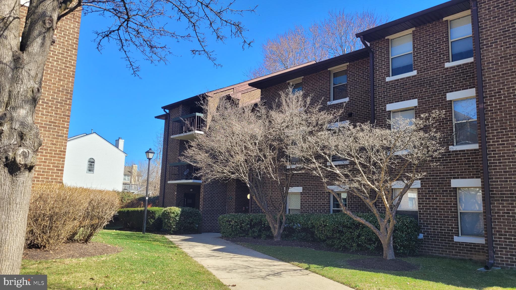 WILLOW WOOD - Residential