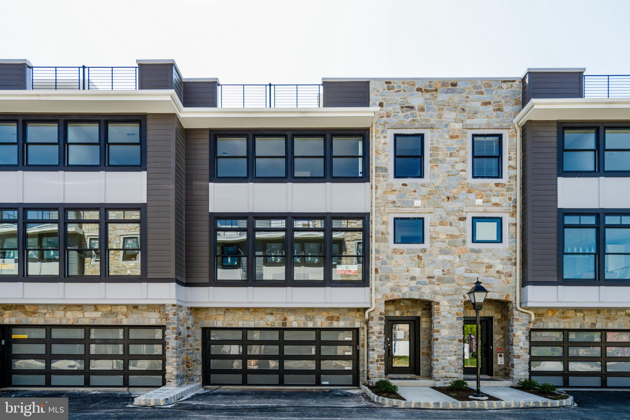 BROWNSTONES AT BERKLEY - Residential