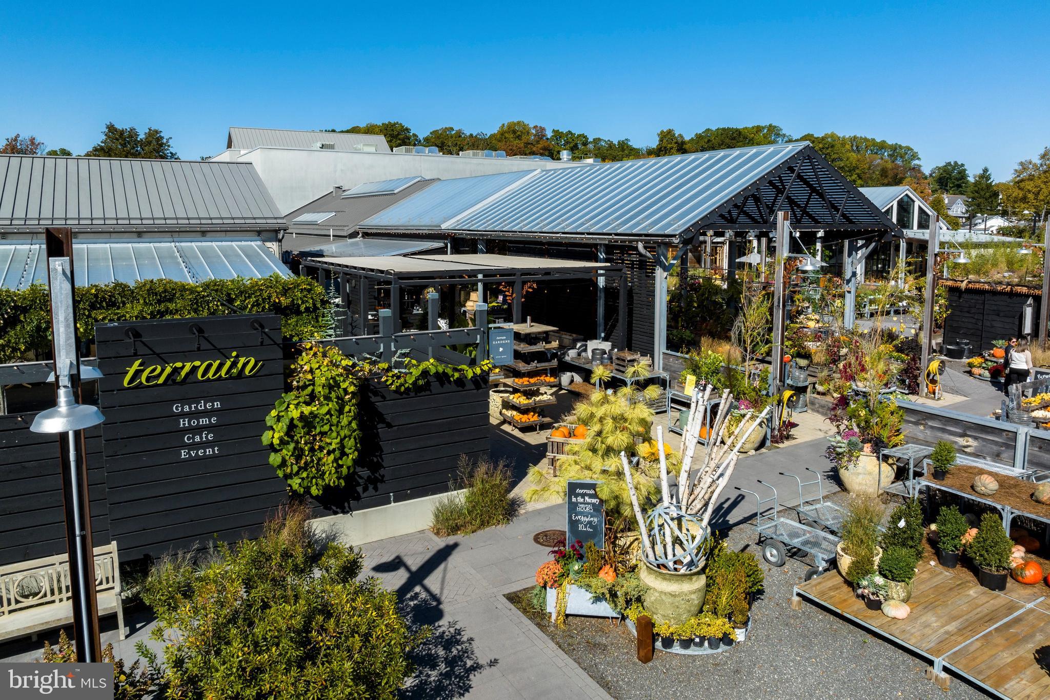 BROWNSTONES AT BERKLEY - Residential