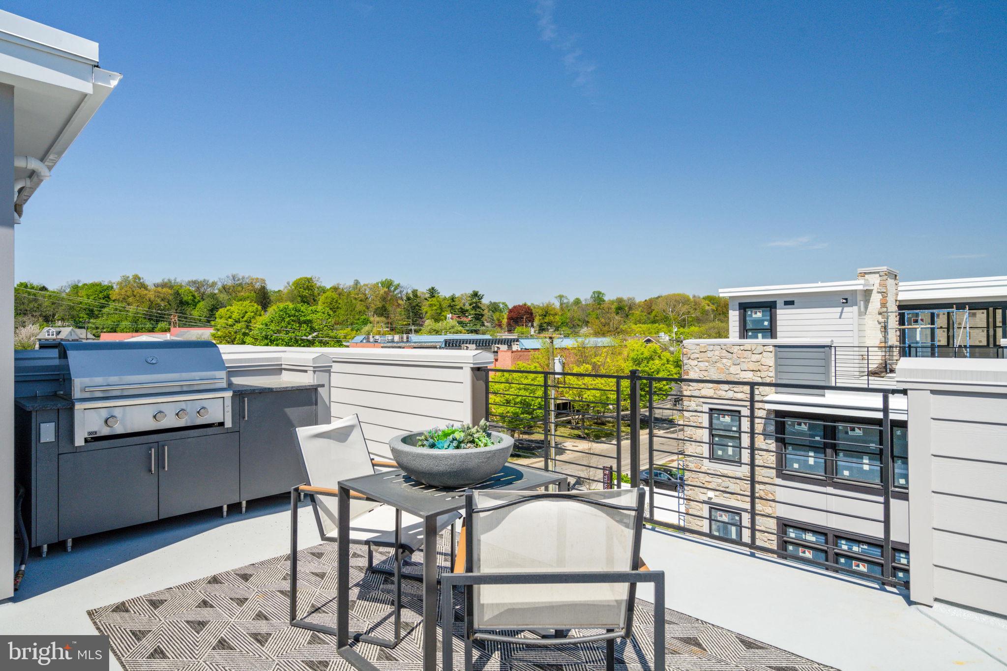 BROWNSTONES AT BERKLEY - Residential