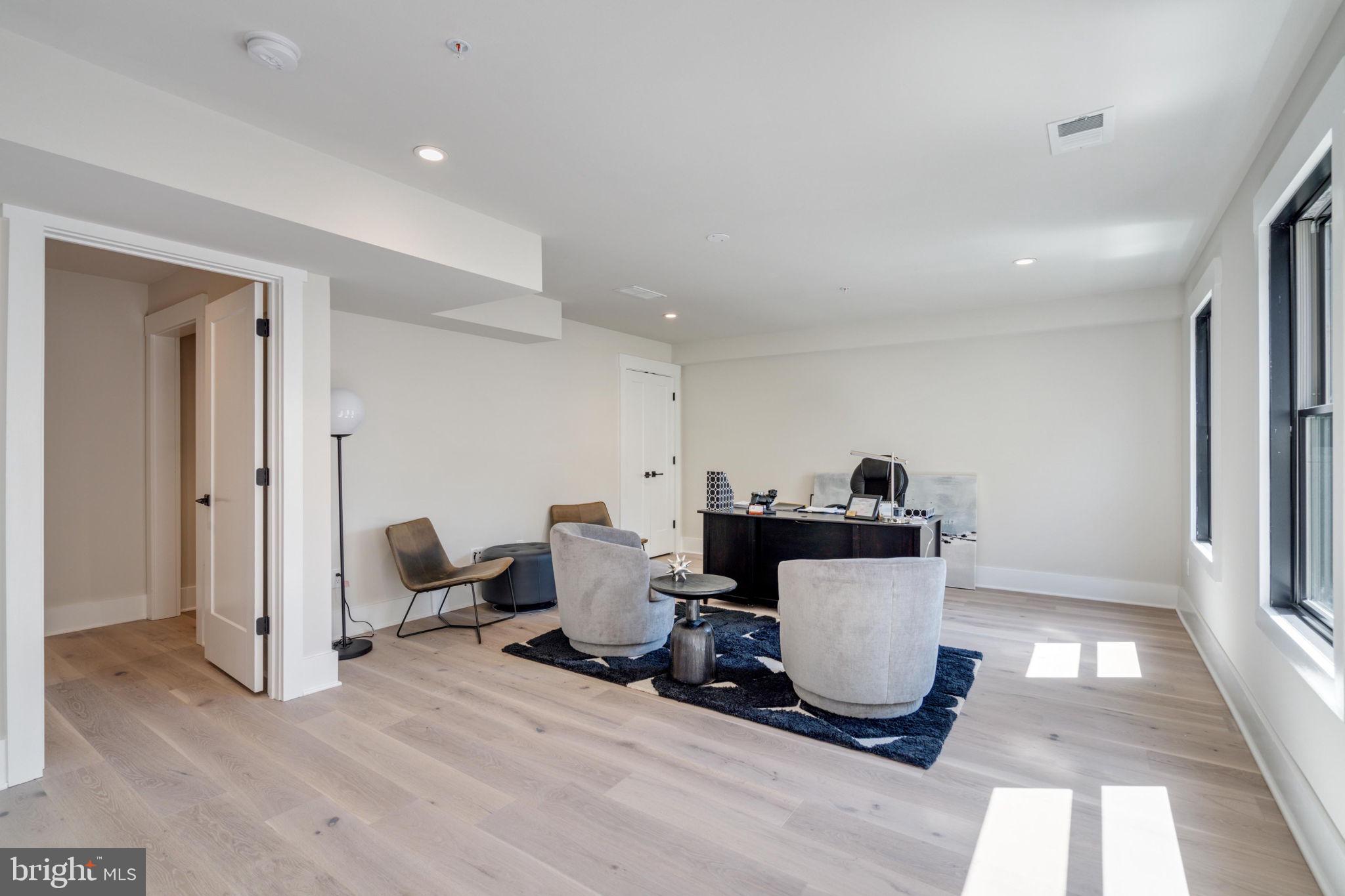 BROWNSTONES AT BERKLEY - Residential