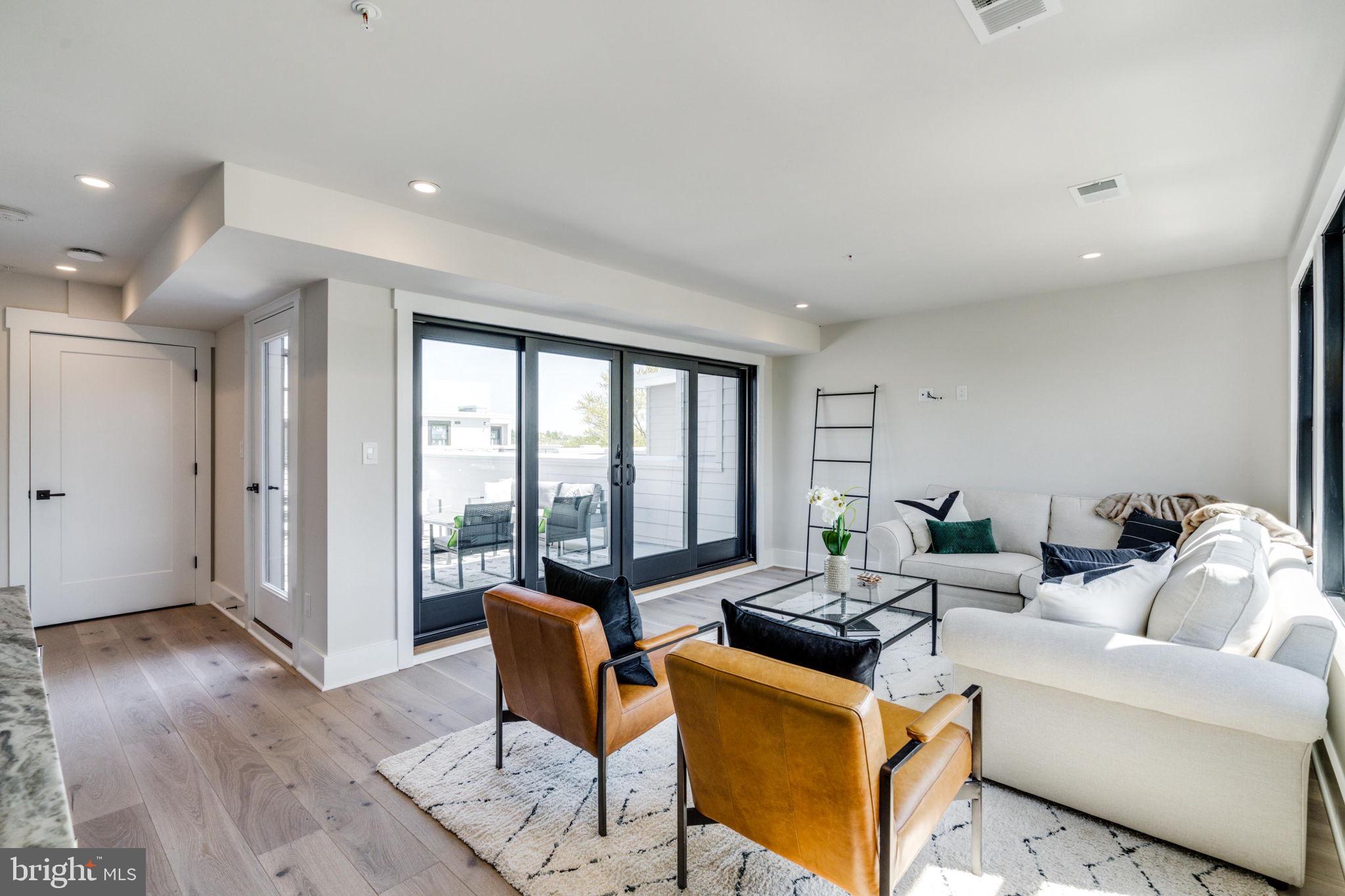 BROWNSTONES AT BERKLEY - Residential