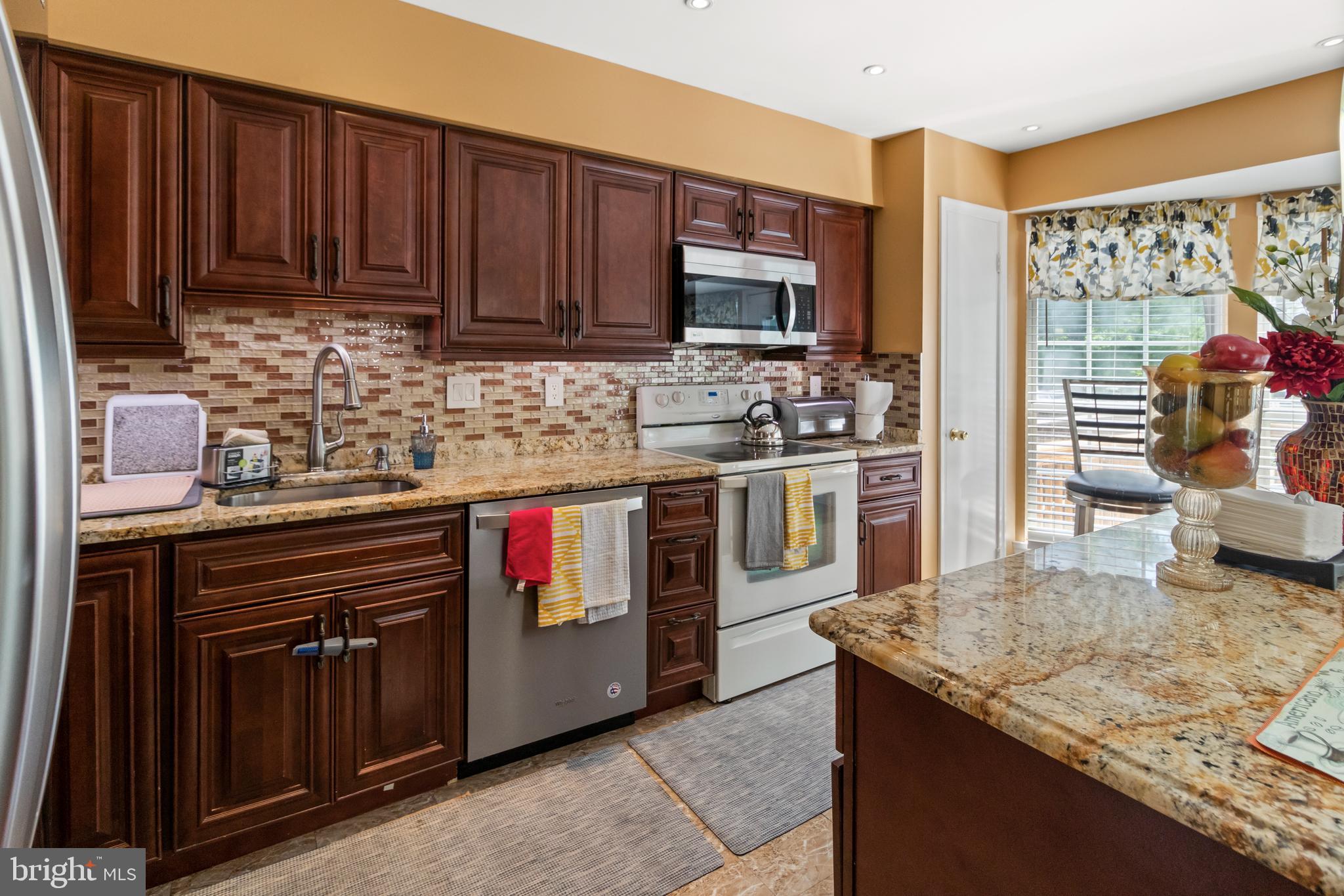 LAUREL LAKES PLAT 2 - Residential