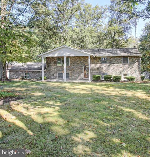 8182 STONE BRIDGE ROAD GREENCASTLE PA 17225