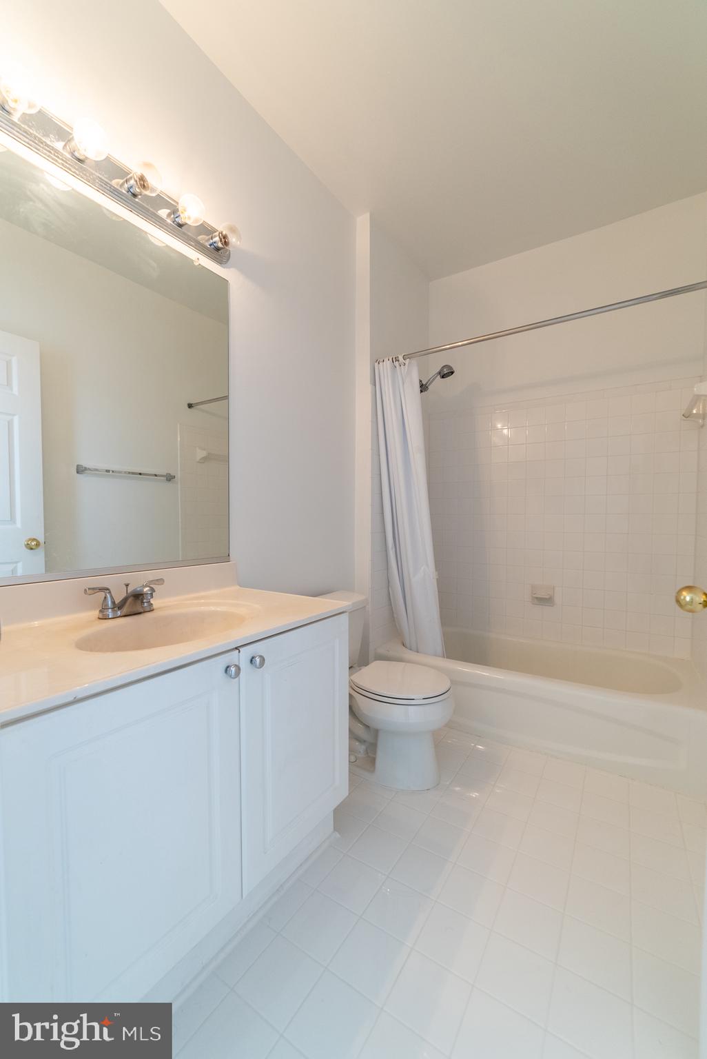 CHRISTOPHER AT CEDAR LAKES - Residential