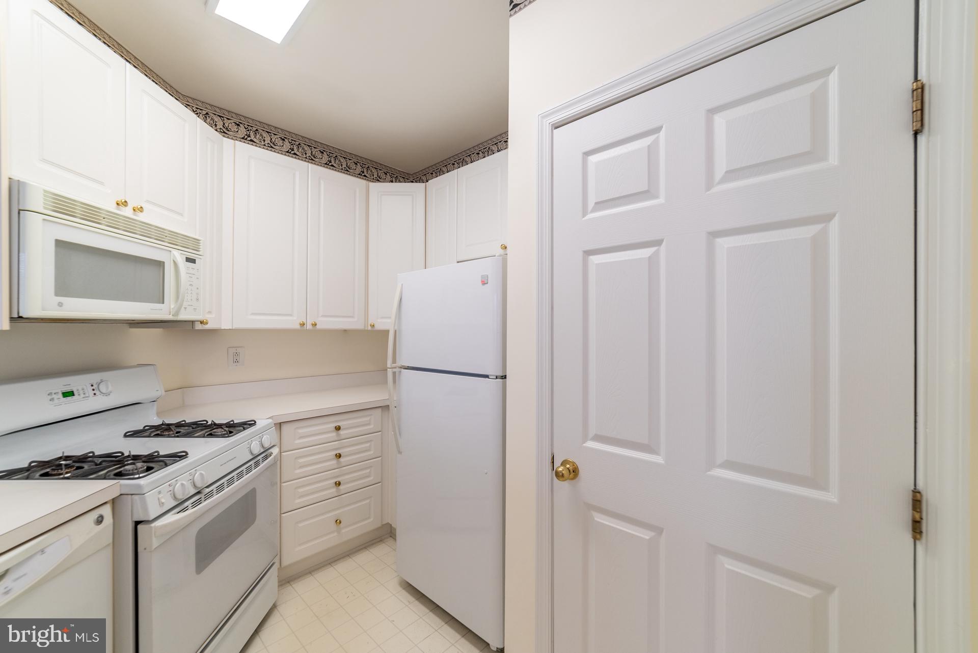 CHRISTOPHER AT CEDAR LAKES - Residential