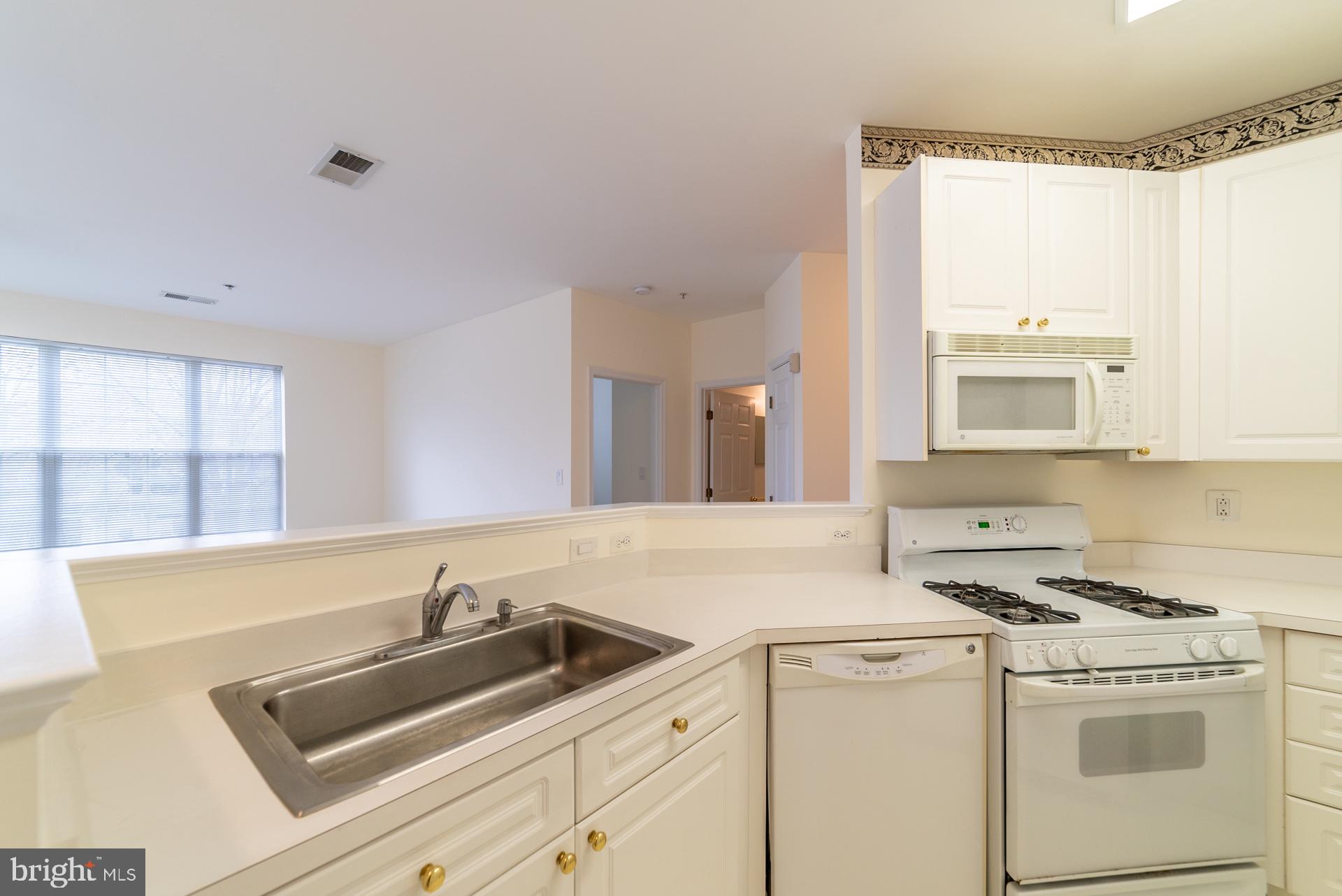 CHRISTOPHER AT CEDAR LAKES - Residential