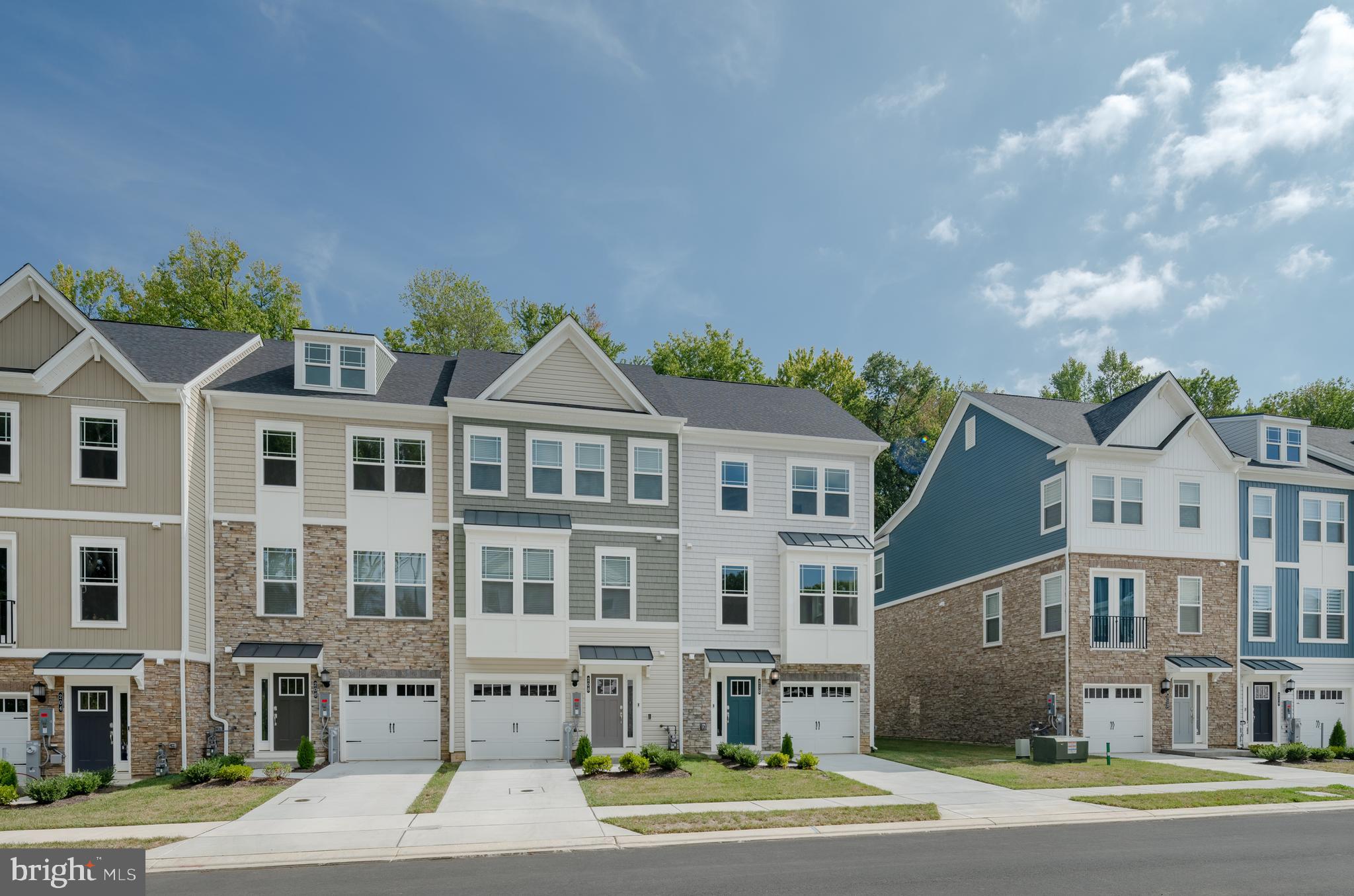 WATER'S LANDING - Residential