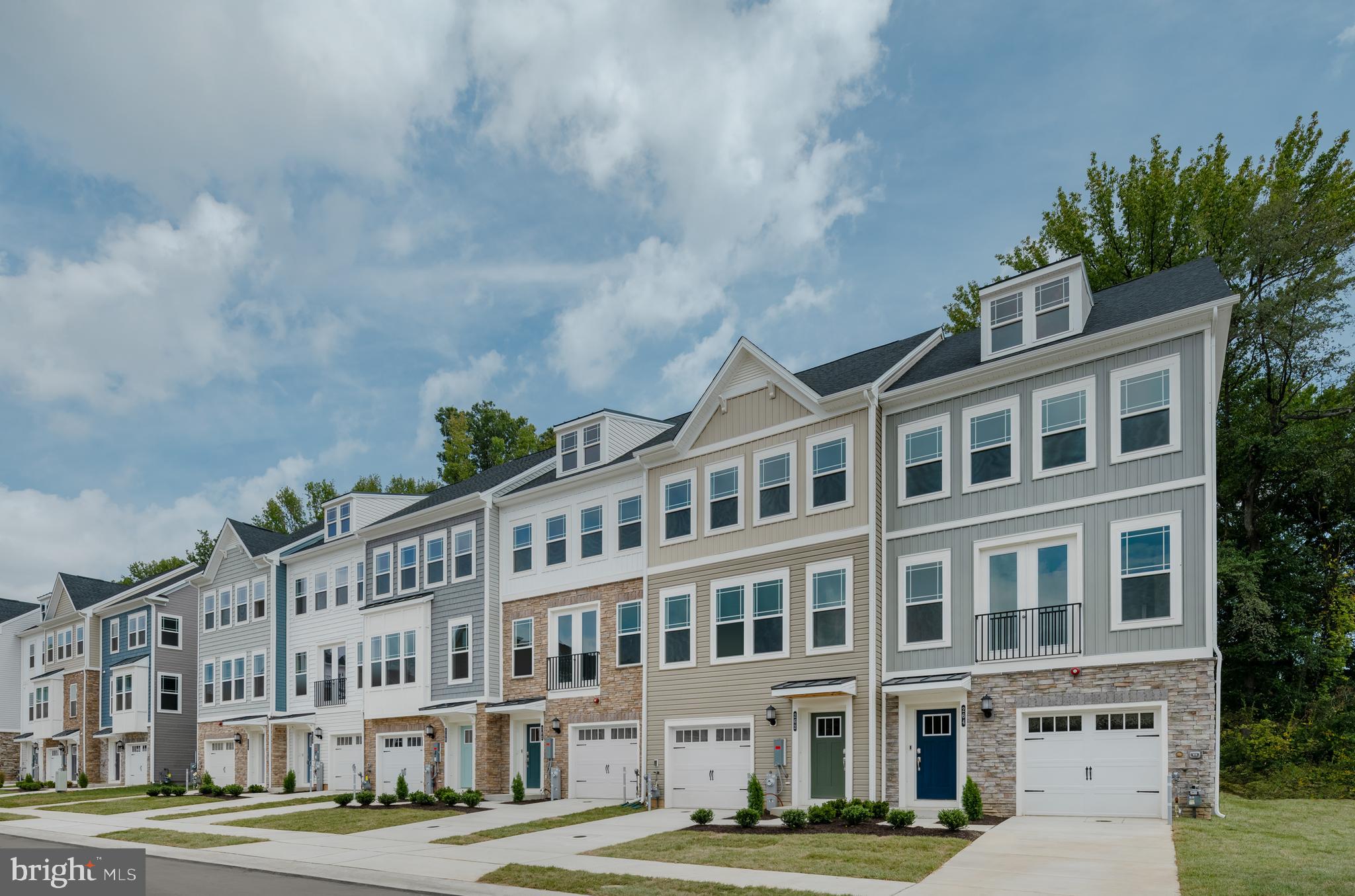 WATER'S LANDING - Residential