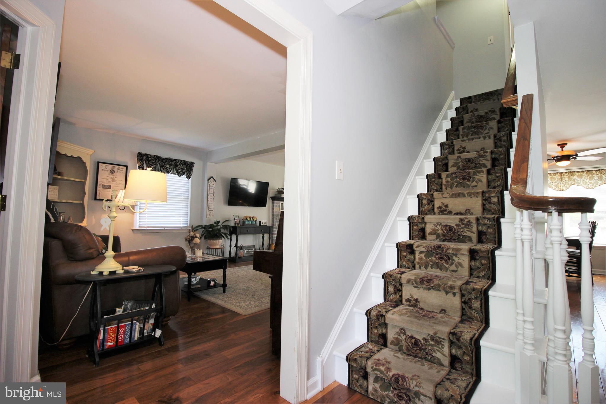 ROLLING HEIGHTS ES - Residential