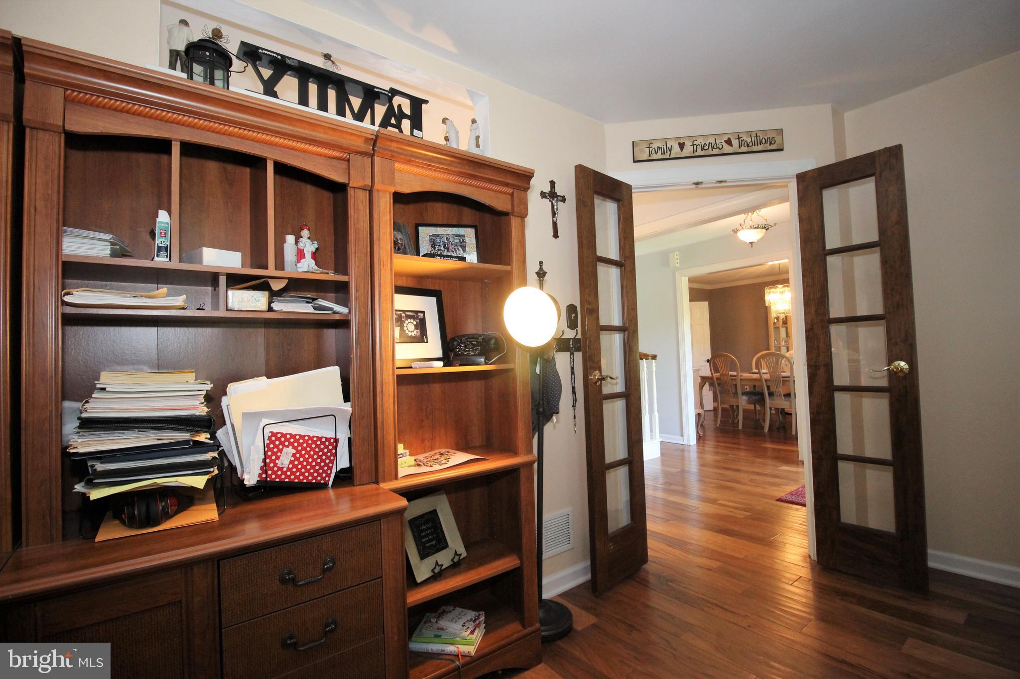 ROLLING HEIGHTS ES - Residential