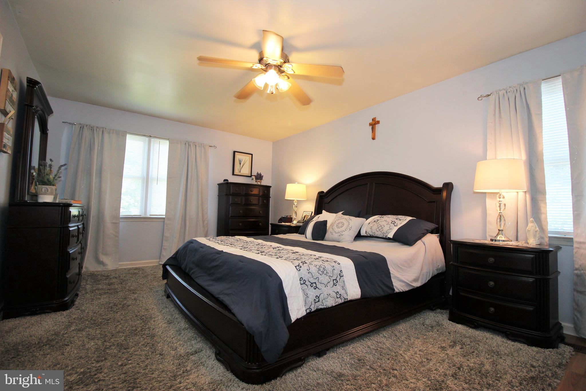 ROLLING HEIGHTS ES - Residential