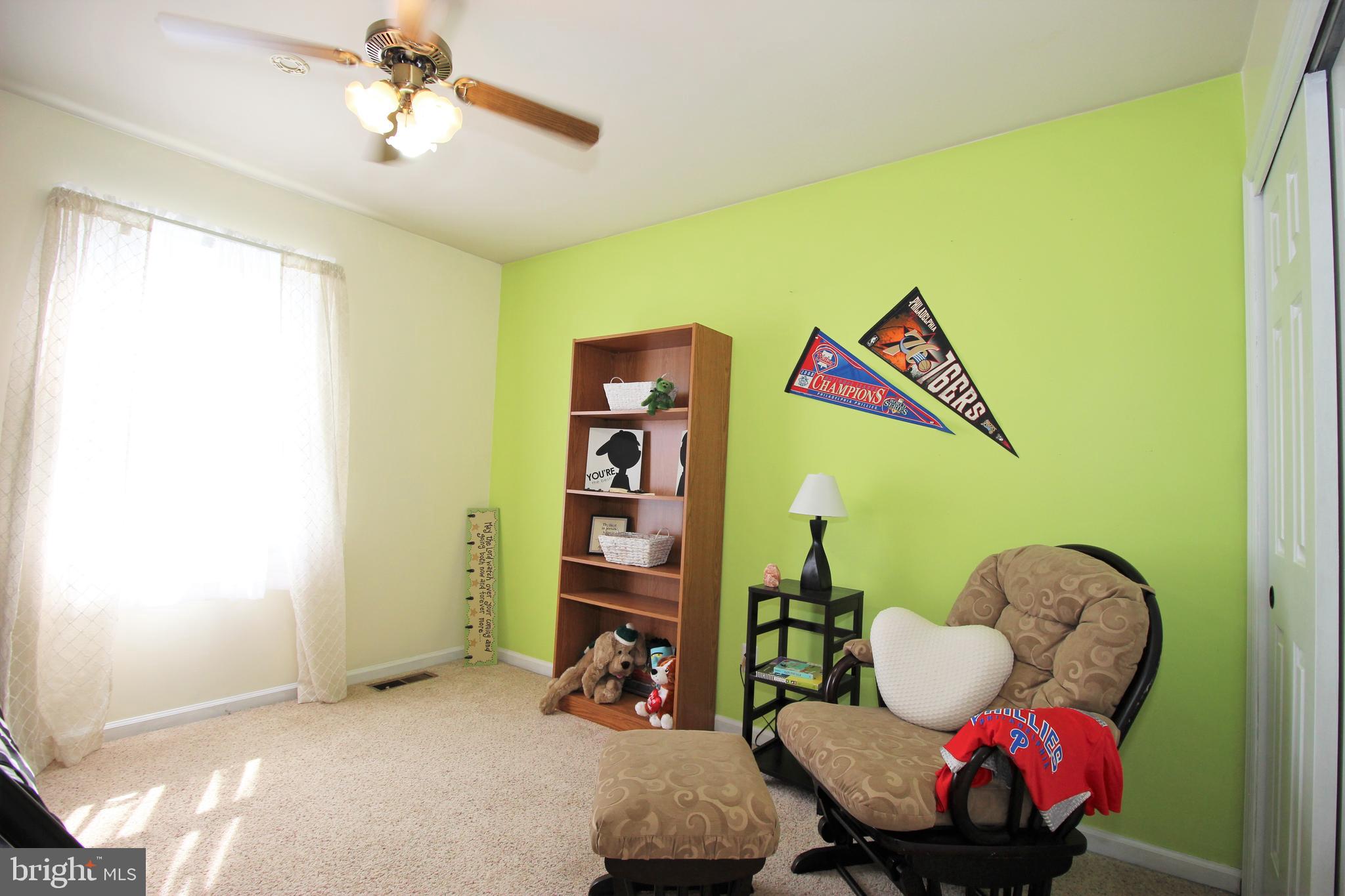 ROLLING HEIGHTS ES - Residential