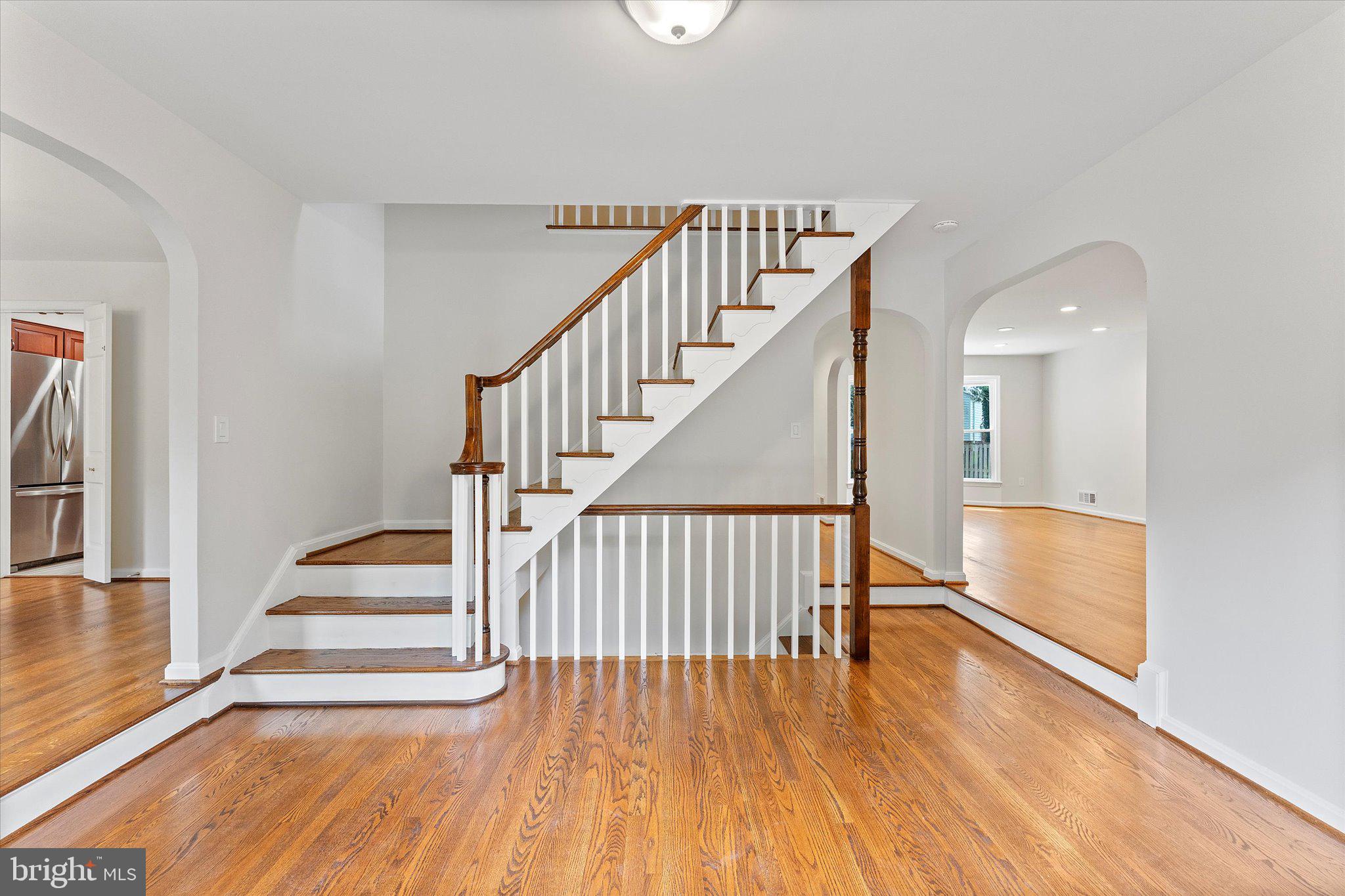 2 HASTINGS CIRCLE