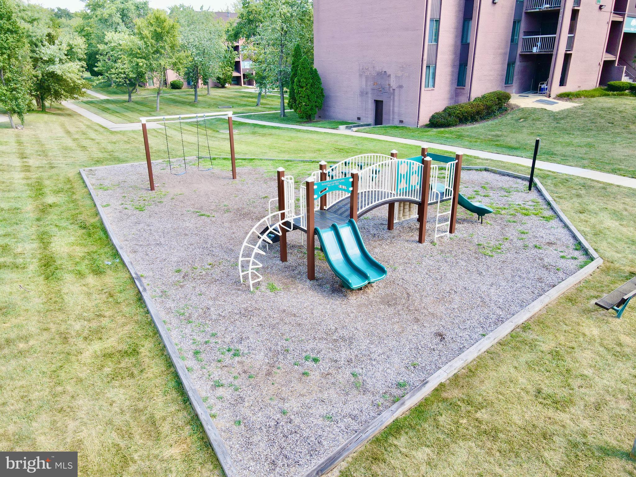 GREENBRIAR CONDO PHASE III - Residential