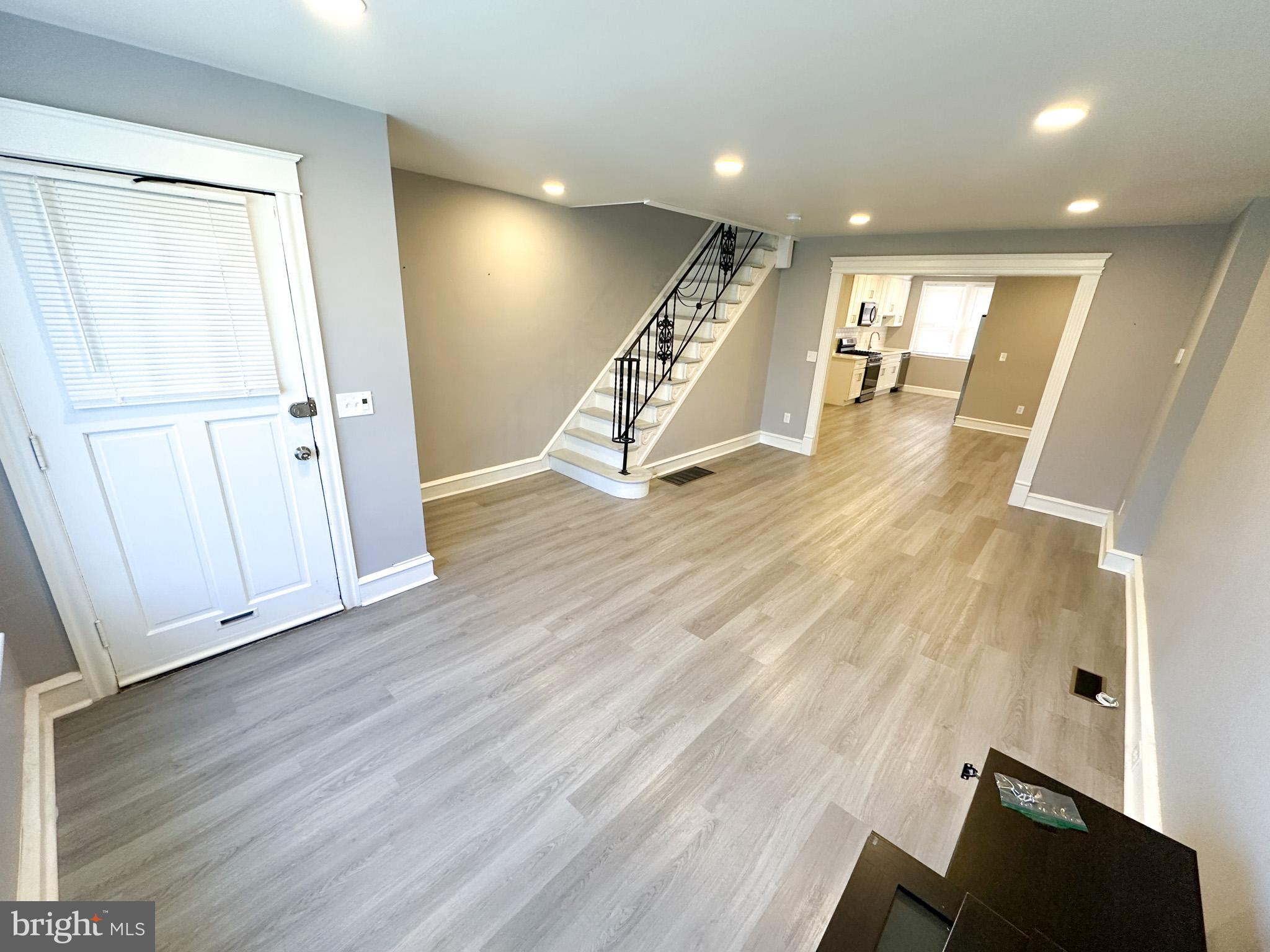 WEST OAK LANE - Residential