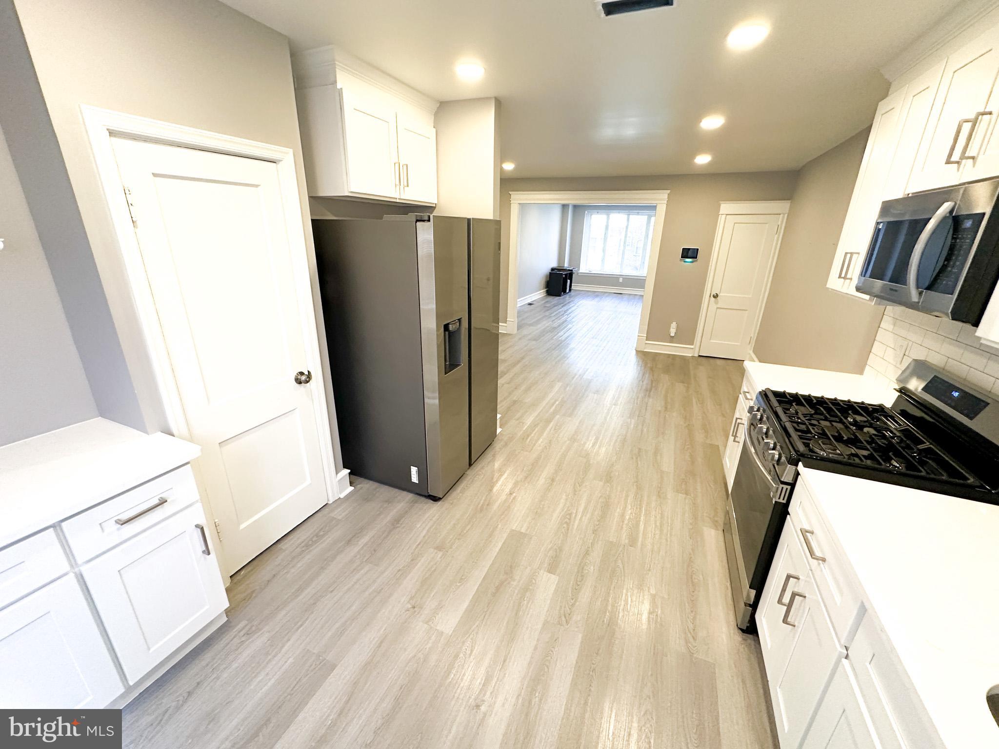 WEST OAK LANE - Residential