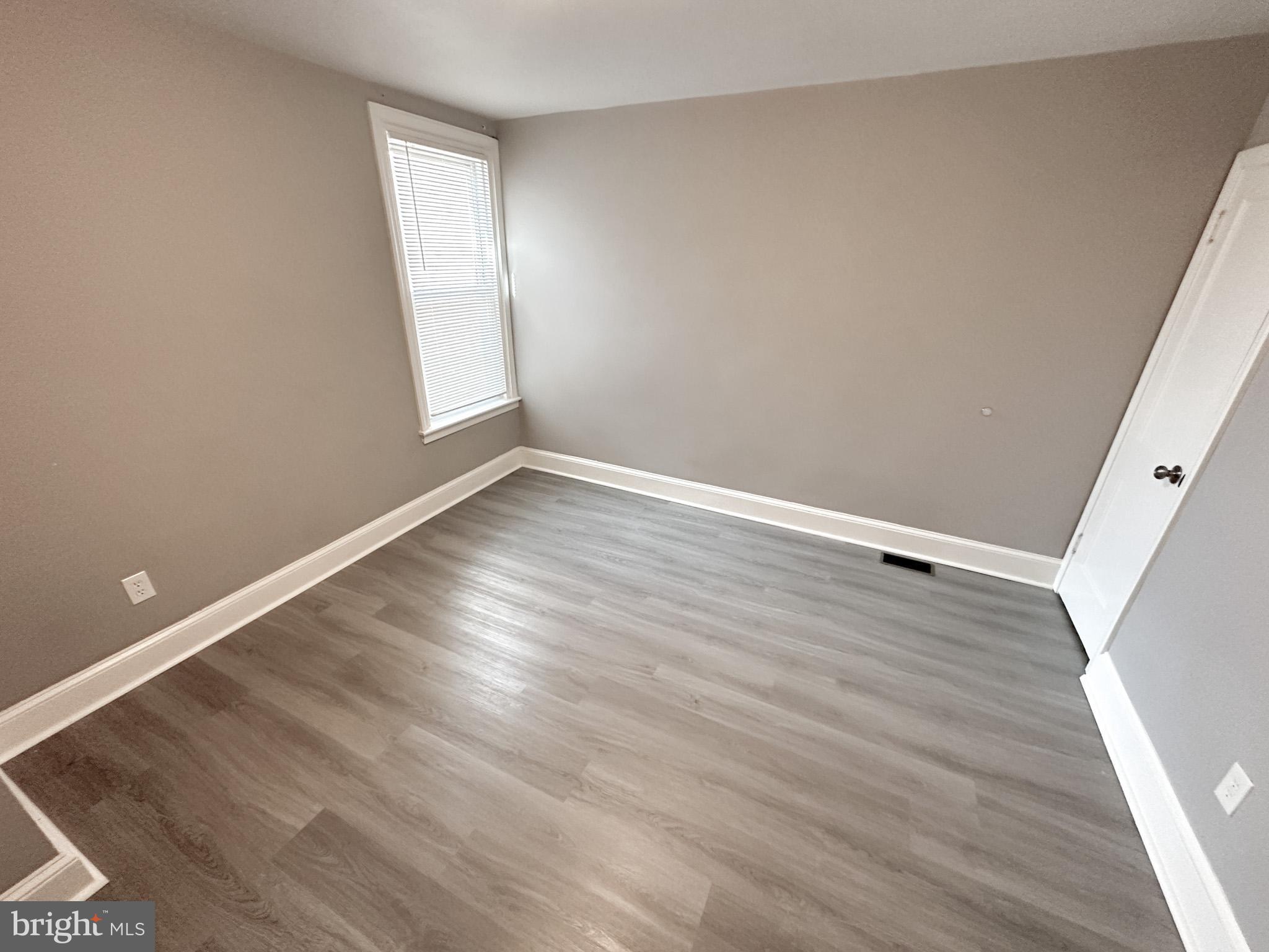 WEST OAK LANE - Residential