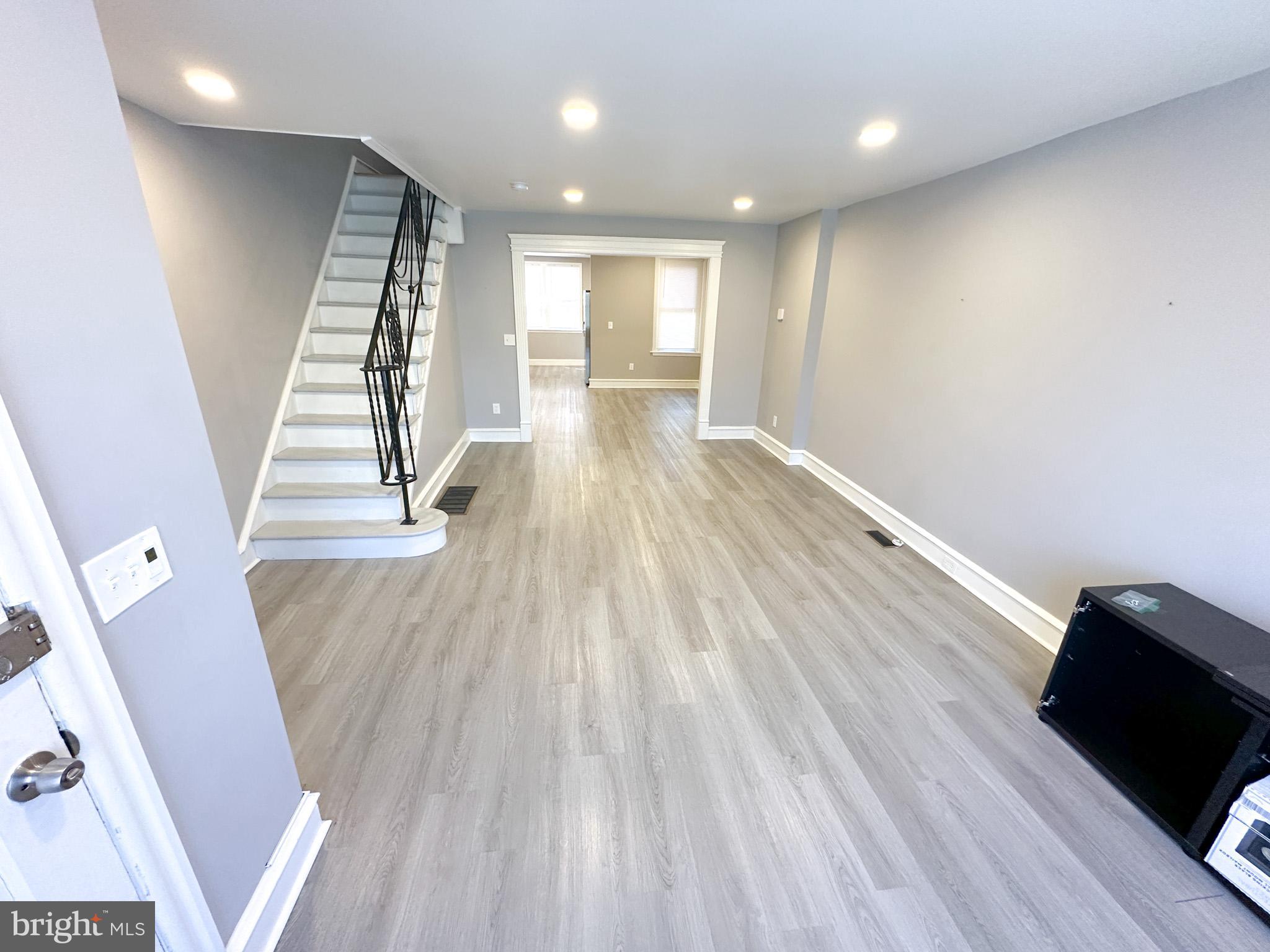 WEST OAK LANE - Residential