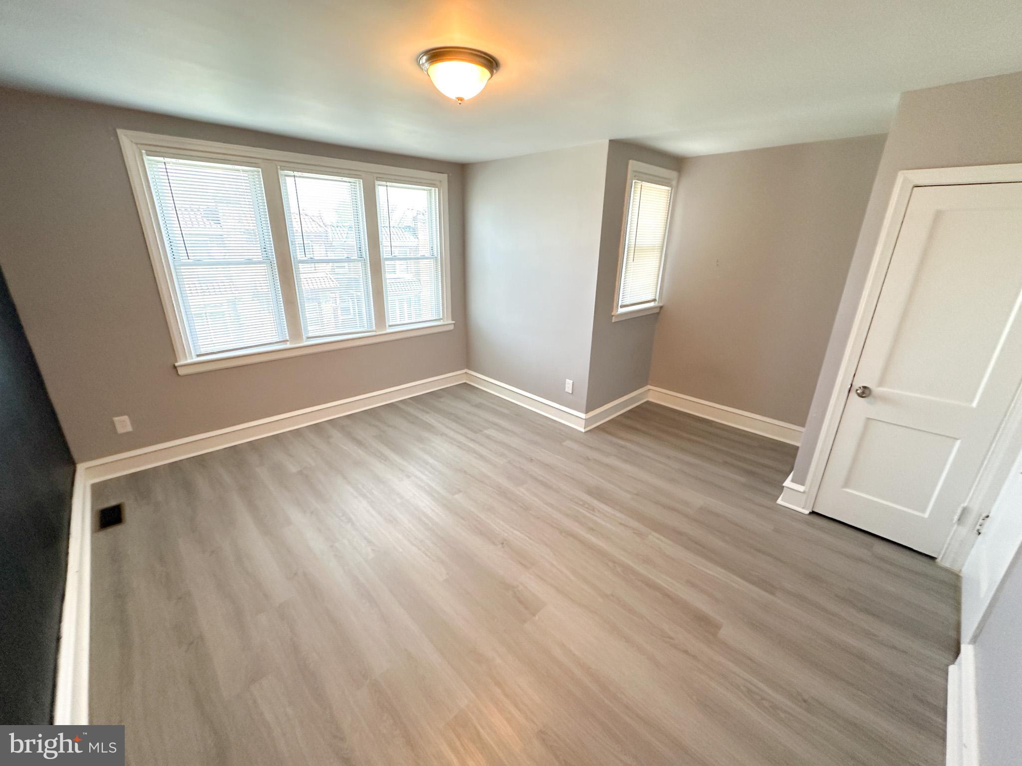 WEST OAK LANE - Residential