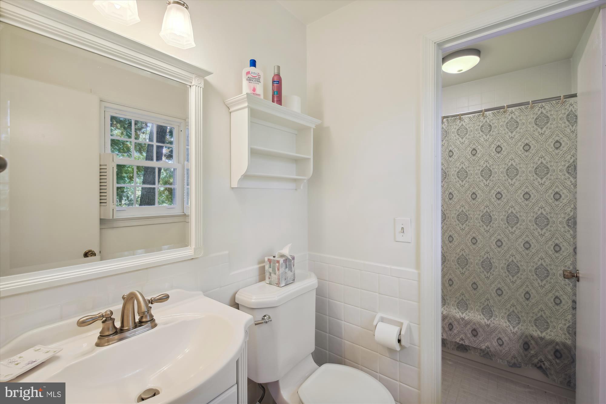 POETS COLONY - Residential