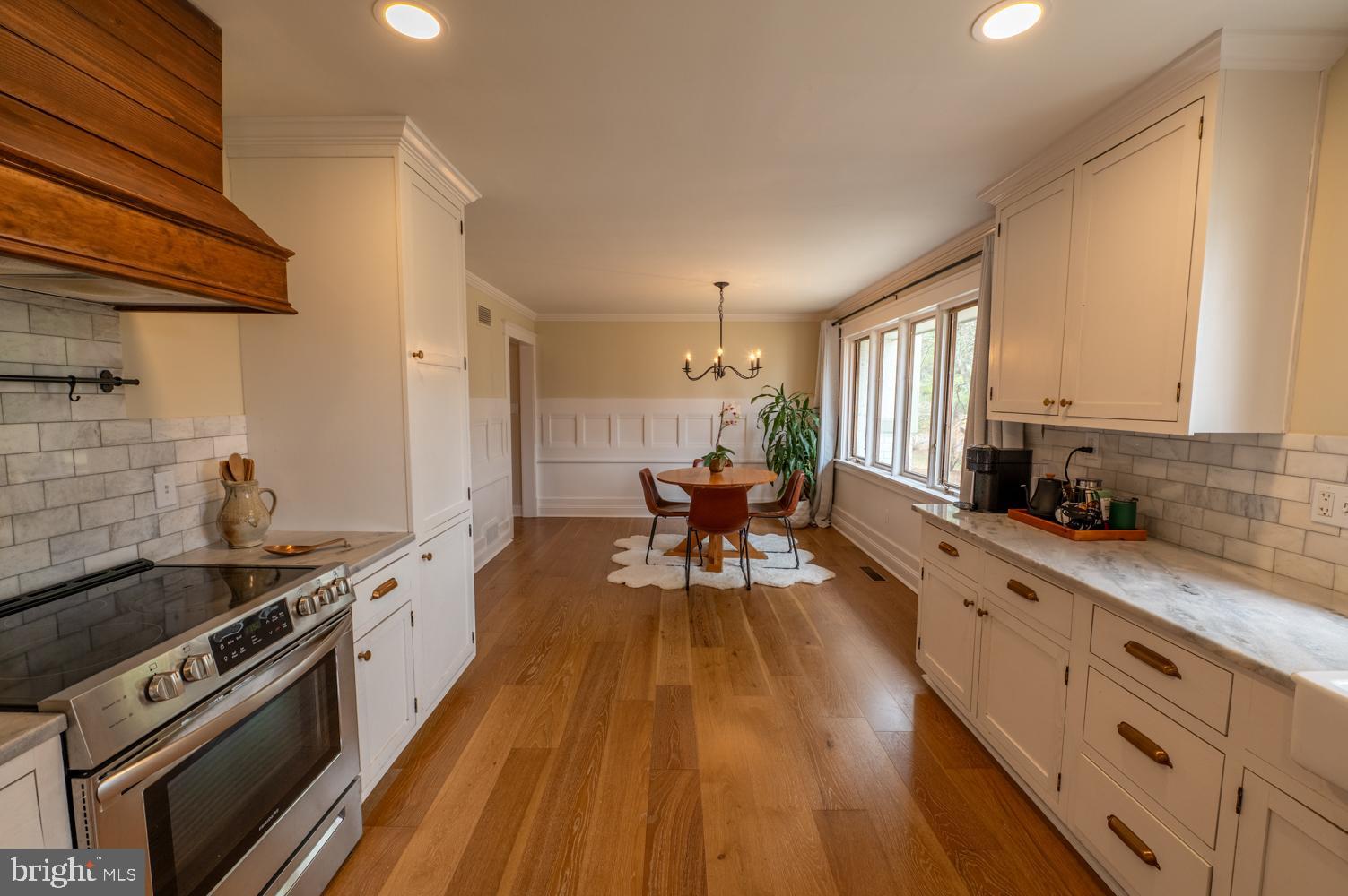 2670 MOUNTAIN VIEW CIRCLE