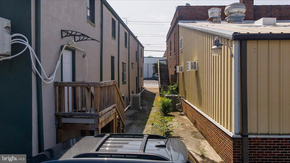 325 WINCHESTER AVENUE